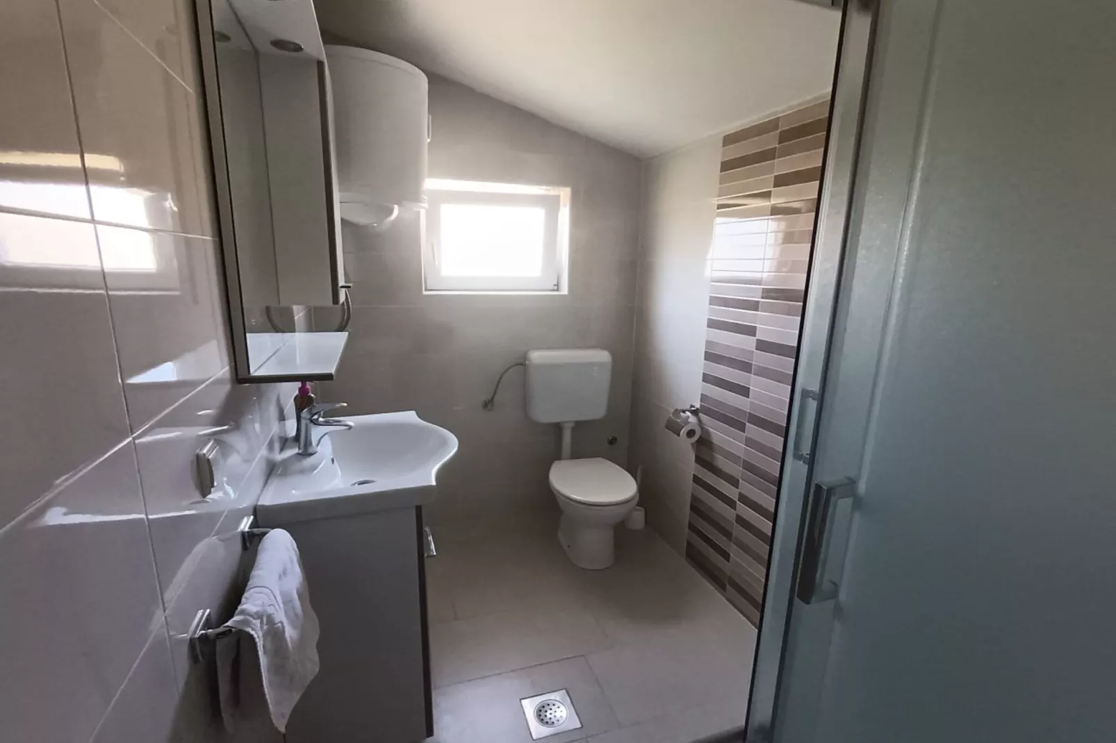 Apartment Kurelić - Two Bedroom Apartment with Terrace-Badkamer