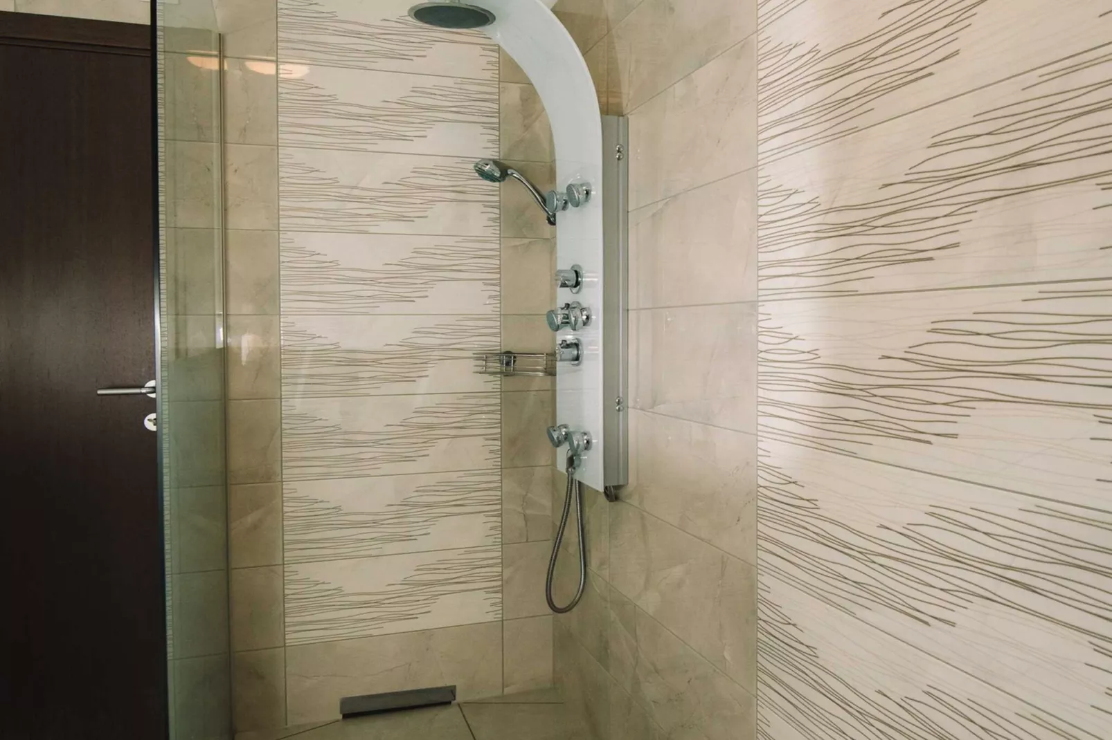 Bled Prestigious and Stylish Apartments - Classic Studio Apartment  with Terrace (owner 1)-Badkamer