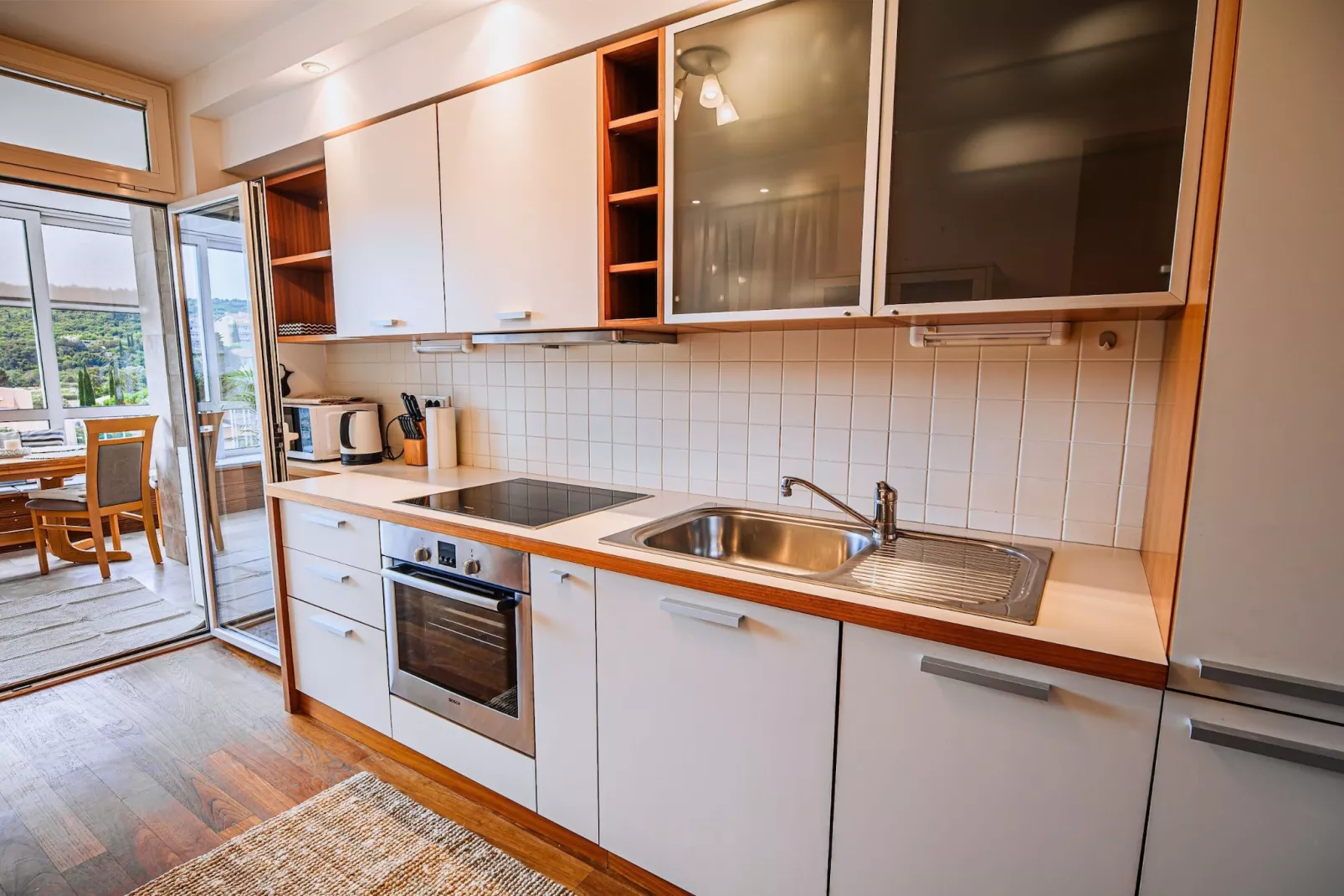 Elegant and Scenic Peaceful Apartments Portoroz - Studio Apartment with Terrace-Keuken