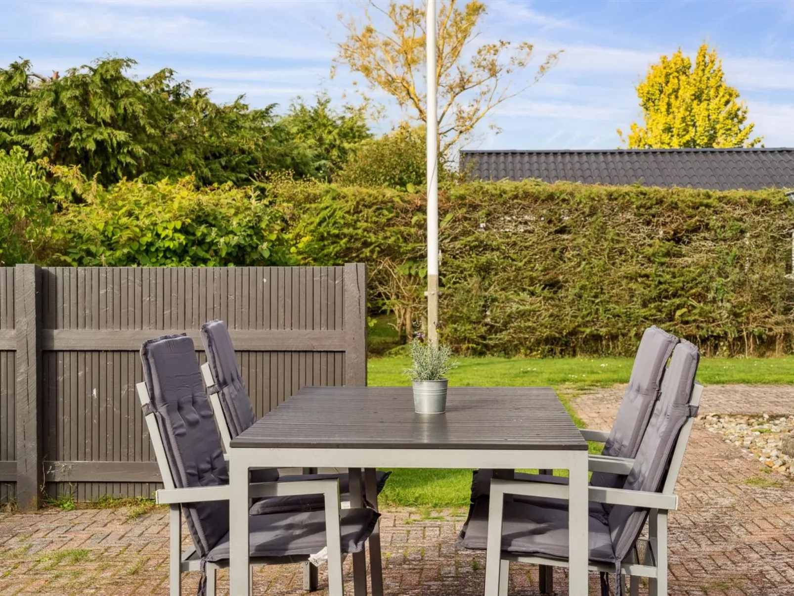 "Hannah" - 200m from the sea-Buiten