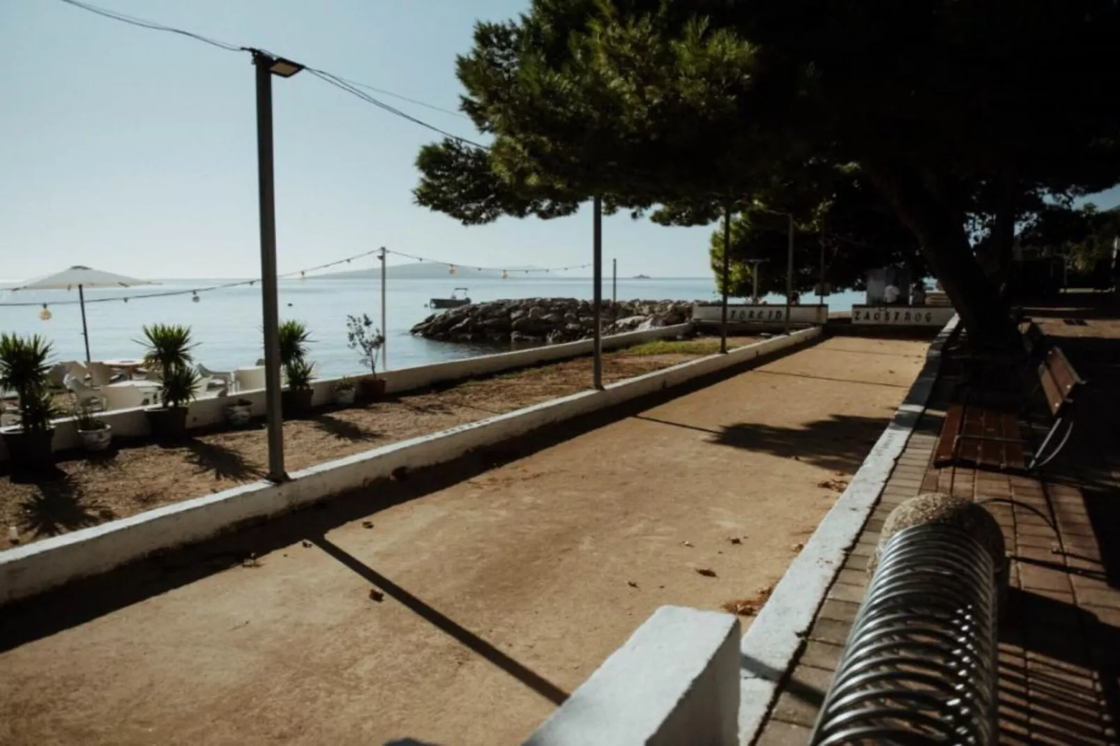 One Bedroom Apartment with sea wiev  4-Buitenlucht