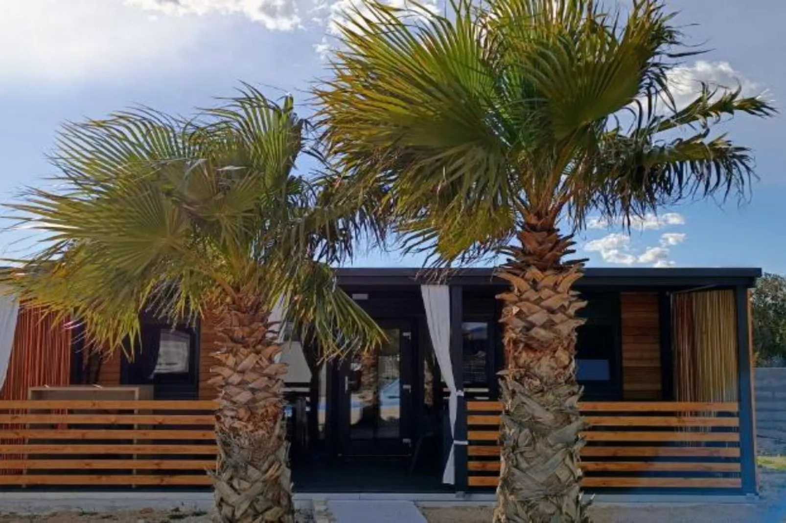 SAK Mobile Homes - Standard Two Bedroom Mobile Home with Terrace and Sea View (Br3)-Buitenlucht