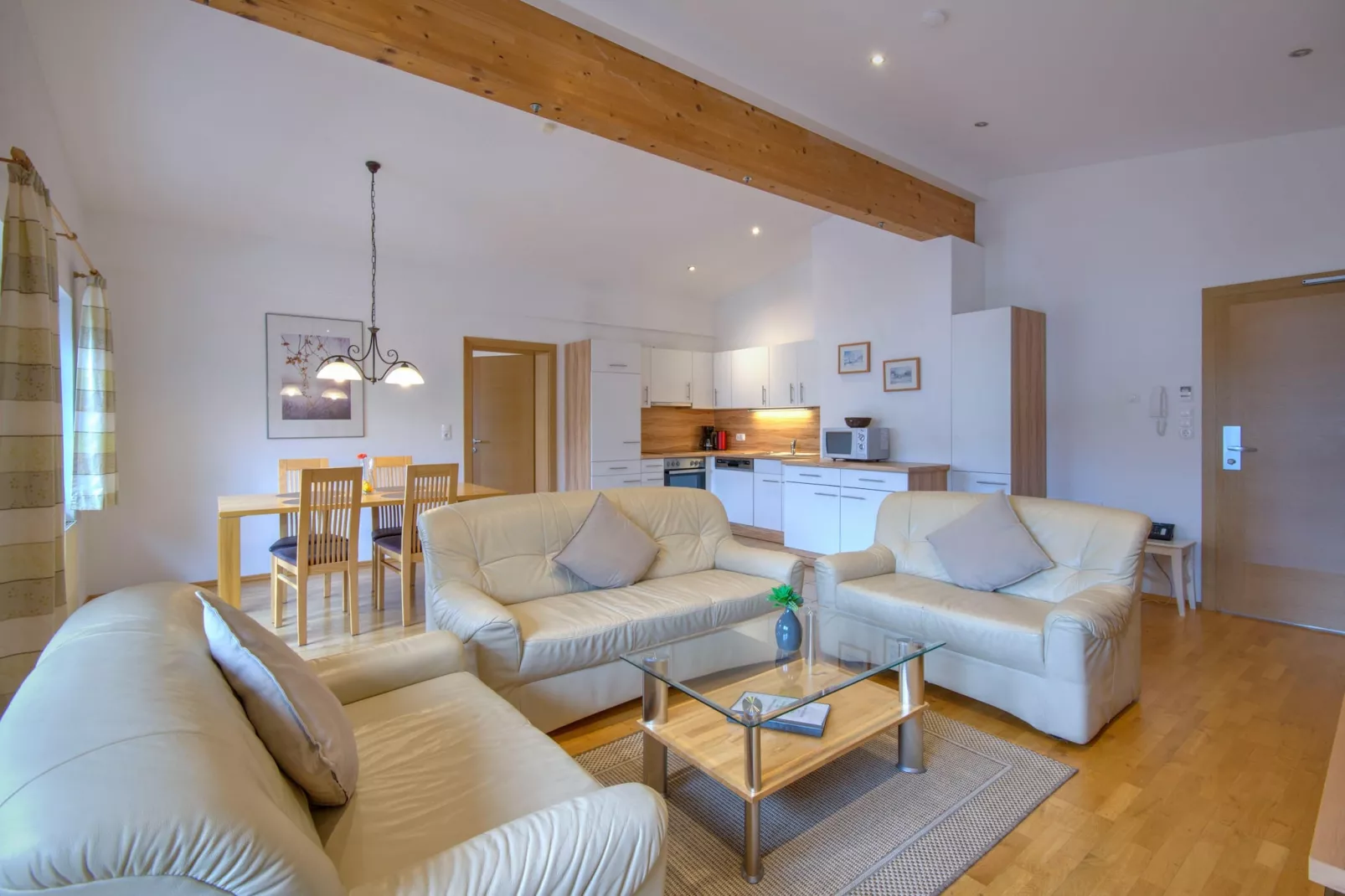 Vicky Apartment Top 11 - Woonkamer