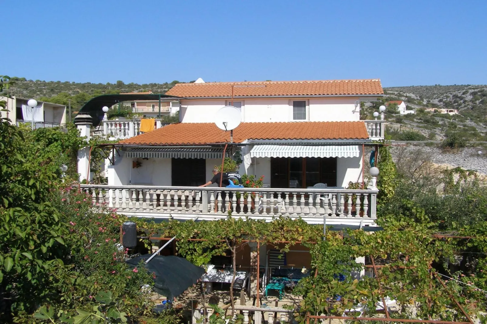 Apartments Miki Rogoznica - Comfort Two Bedroom Apartment with Terrace-Buitenlucht