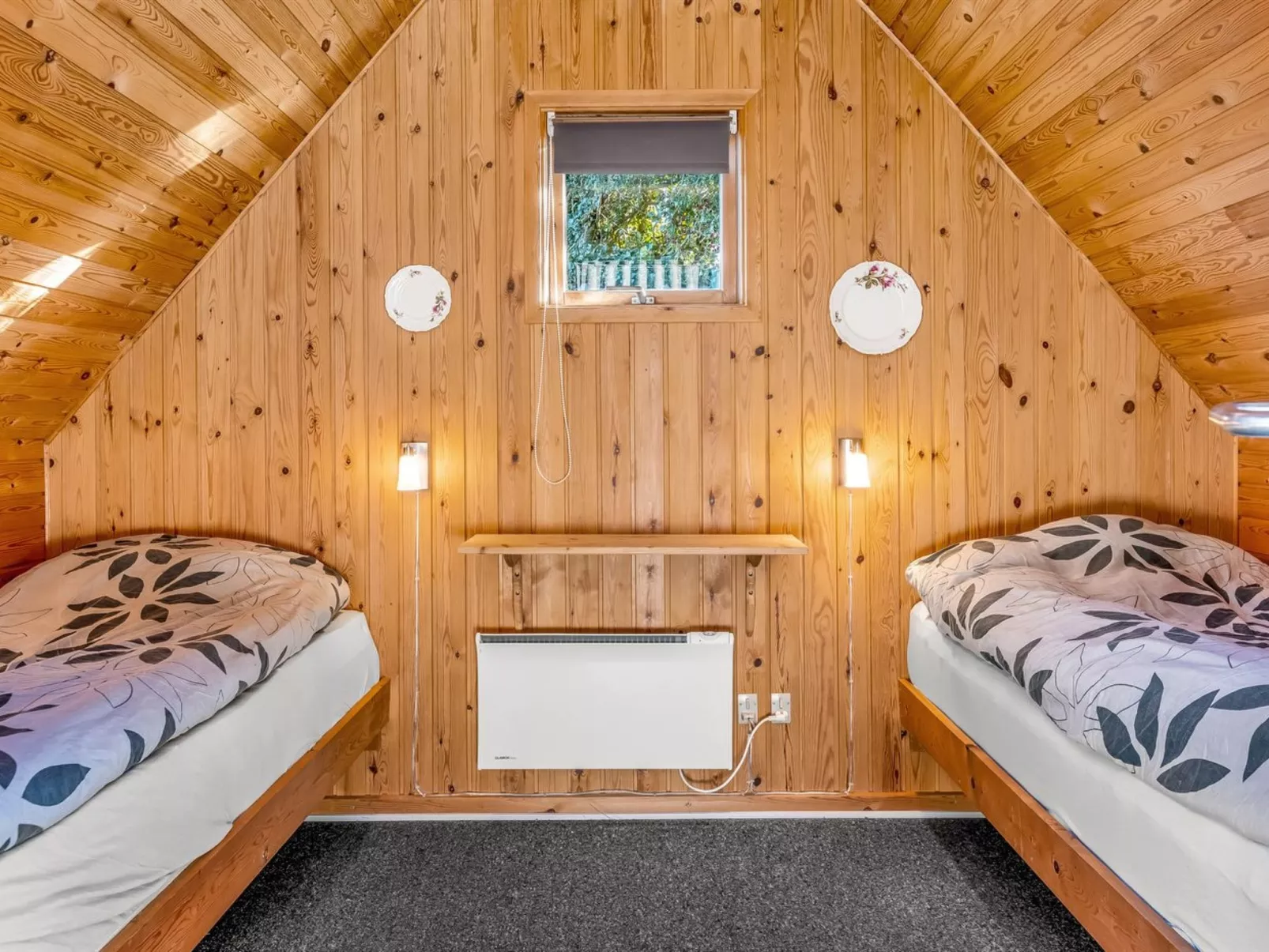 "Elisabete" - 600m from the sea-Binnen