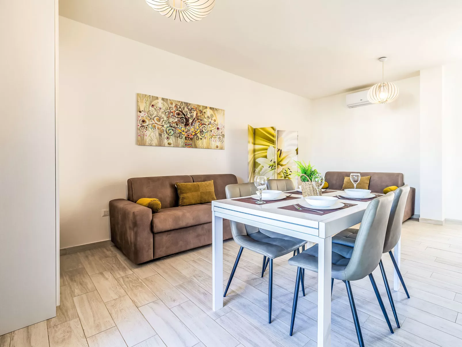 Granello di sole-Binnen