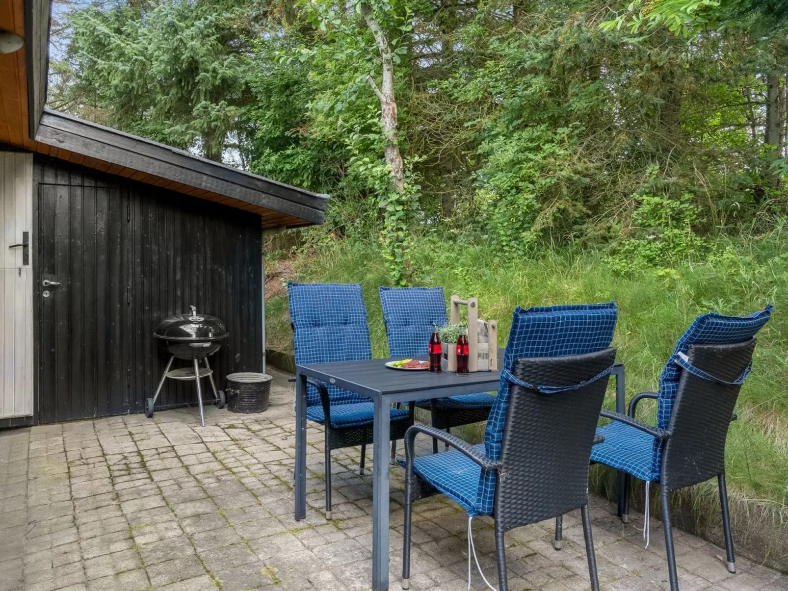 "Wenche" - 840m from the sea-Buiten