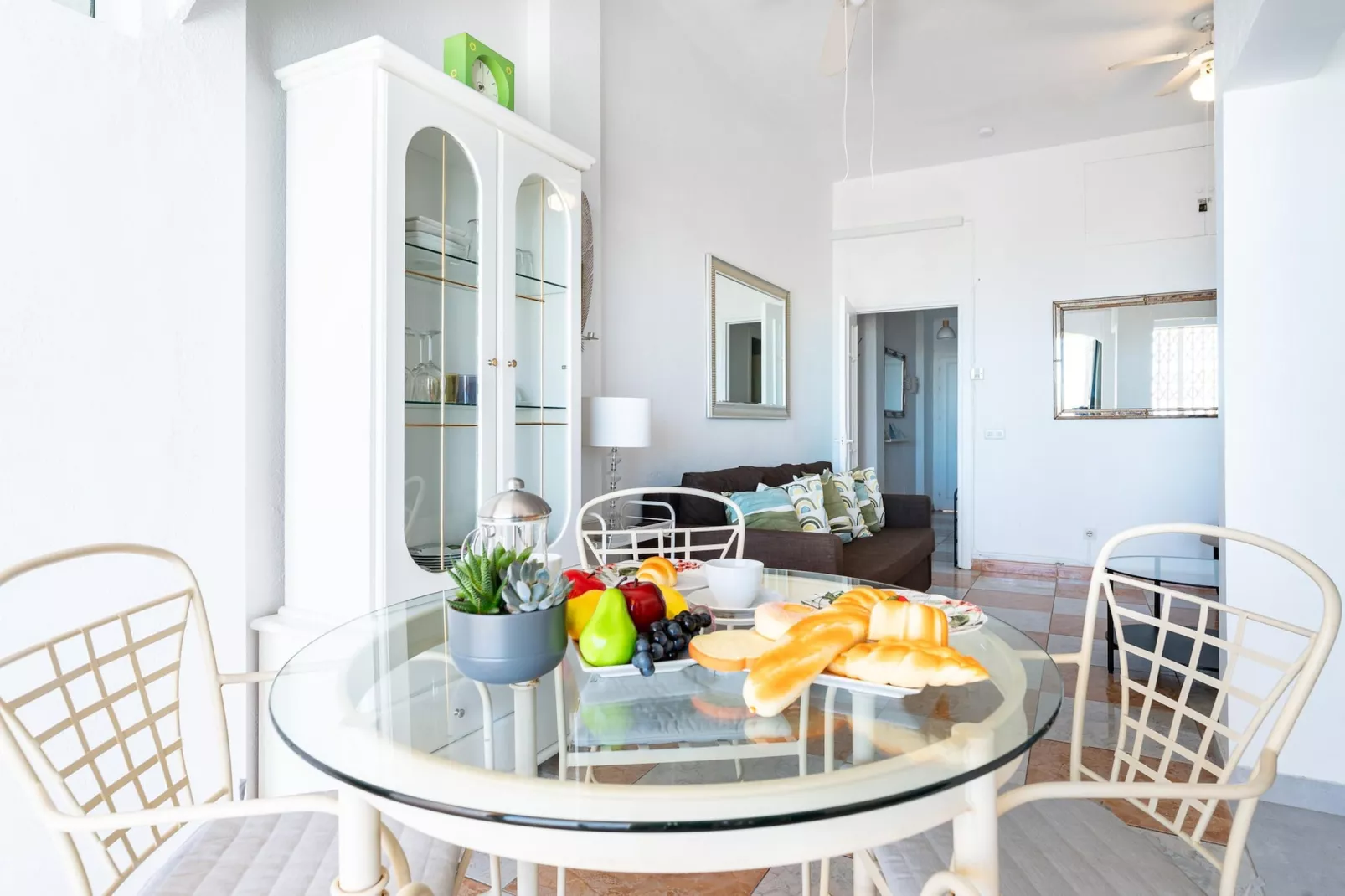 CT 388 - Faro's Carihulela Apartement - Olé Playa - Benalmadena-Eetkamer