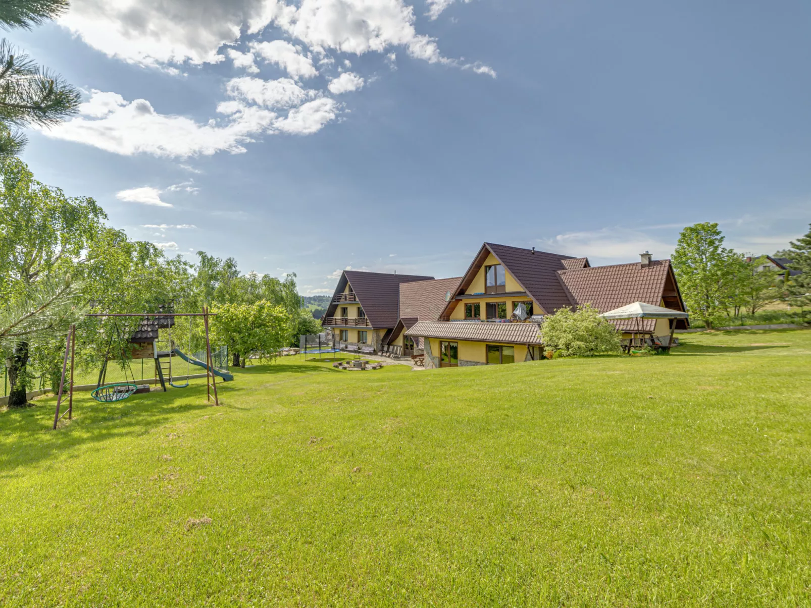 Chata pod Grapom-Buiten