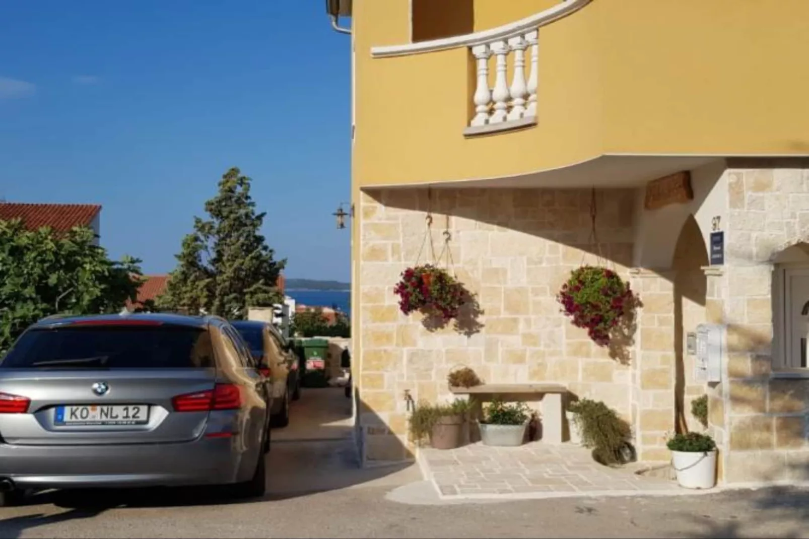 Studio apartment Angir Martina-Buitenlucht