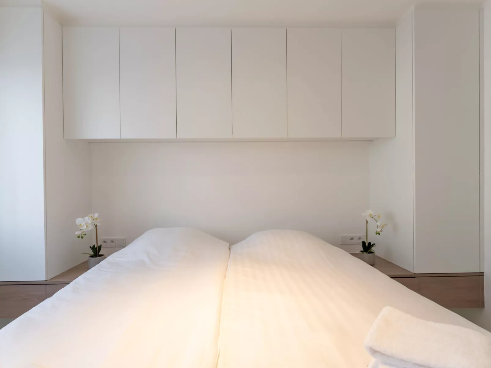 Marie Antoinette close by the sea-Binnen