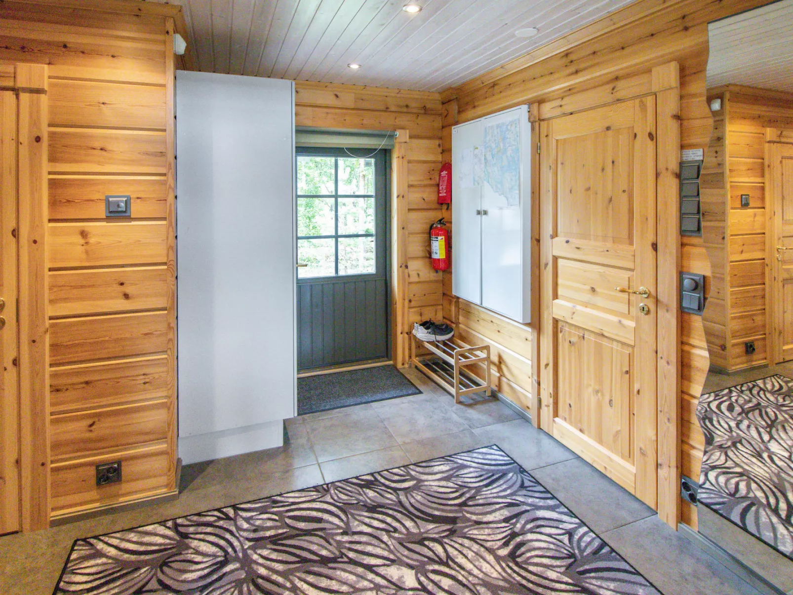 Villa white water-Binnen