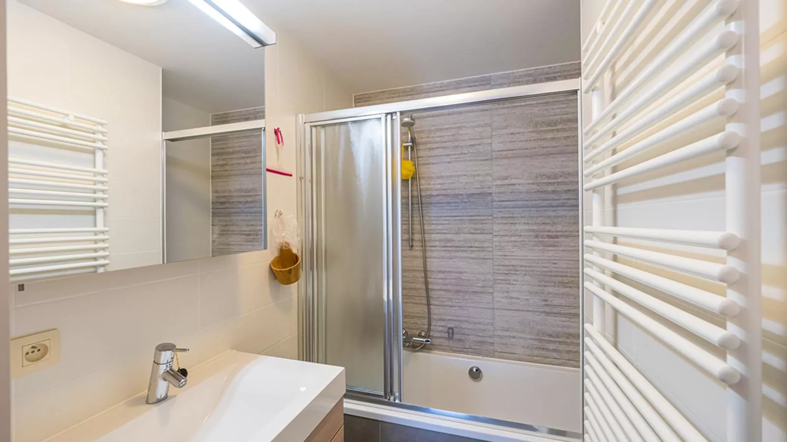 Baros - 0303-Badkamer