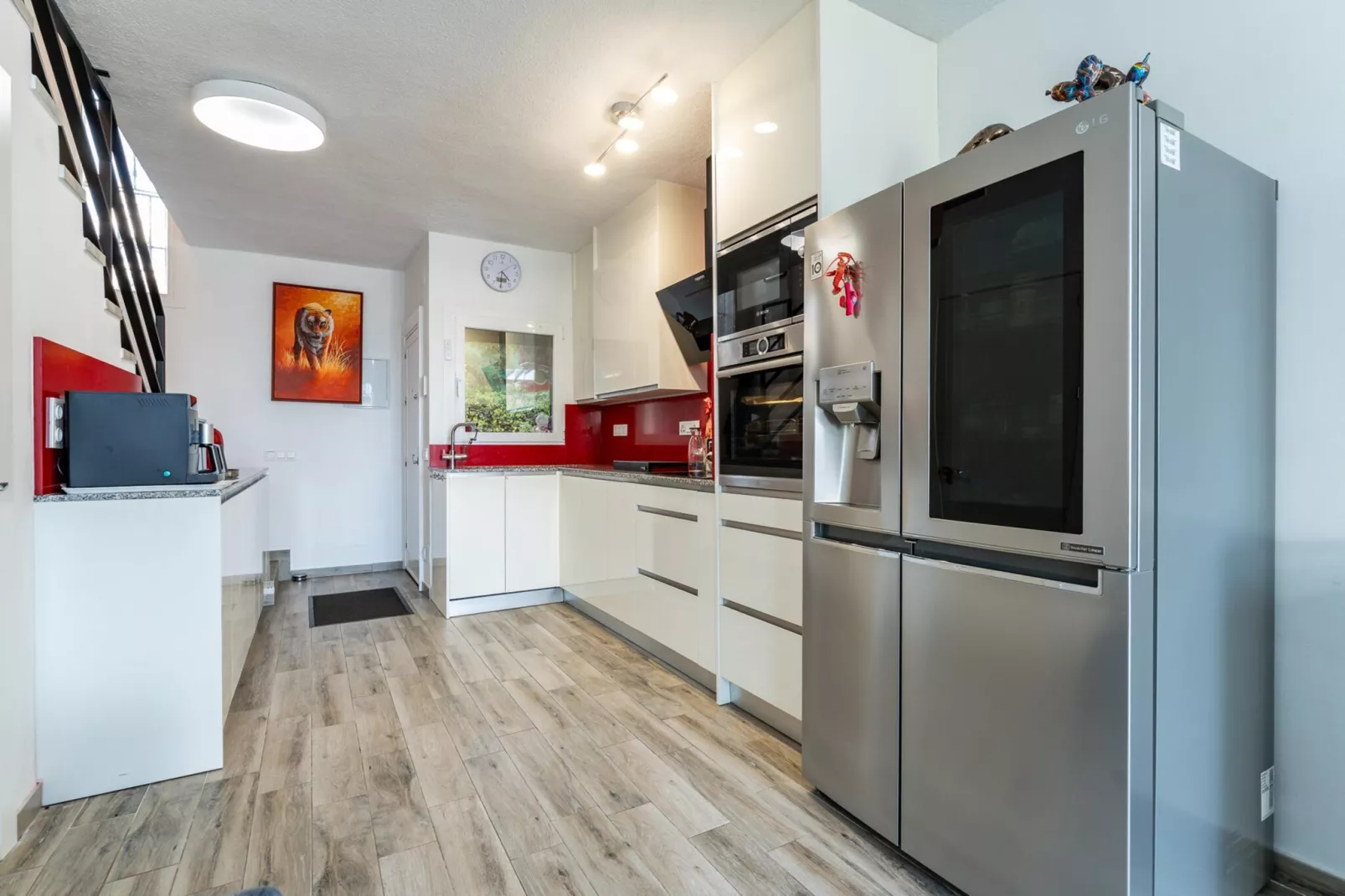 CT 400 - Faro's Beachfront House in Calahonda-Keuken