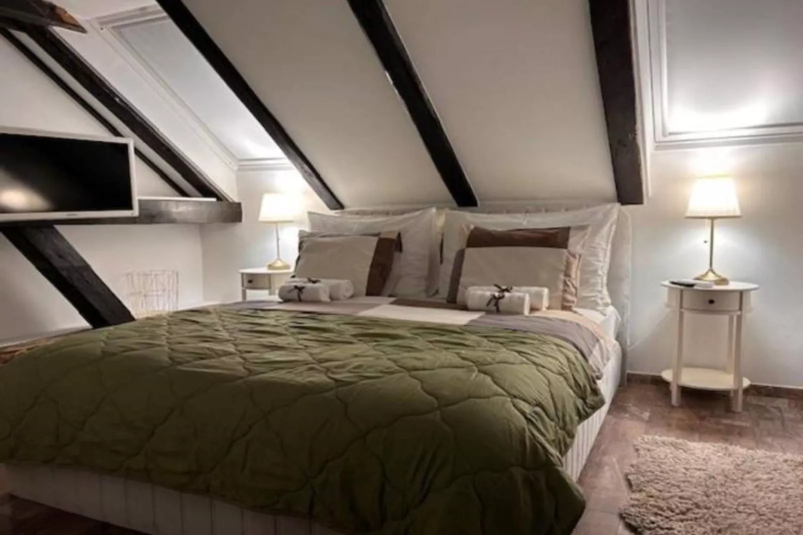 Zagreb Downtown Luxury Stay – 5th Element - Two Bedroom Penthouse-Slaapkamer