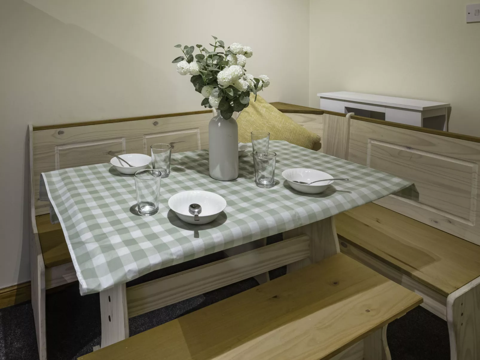 Pitgaveny Apartment-Binnen