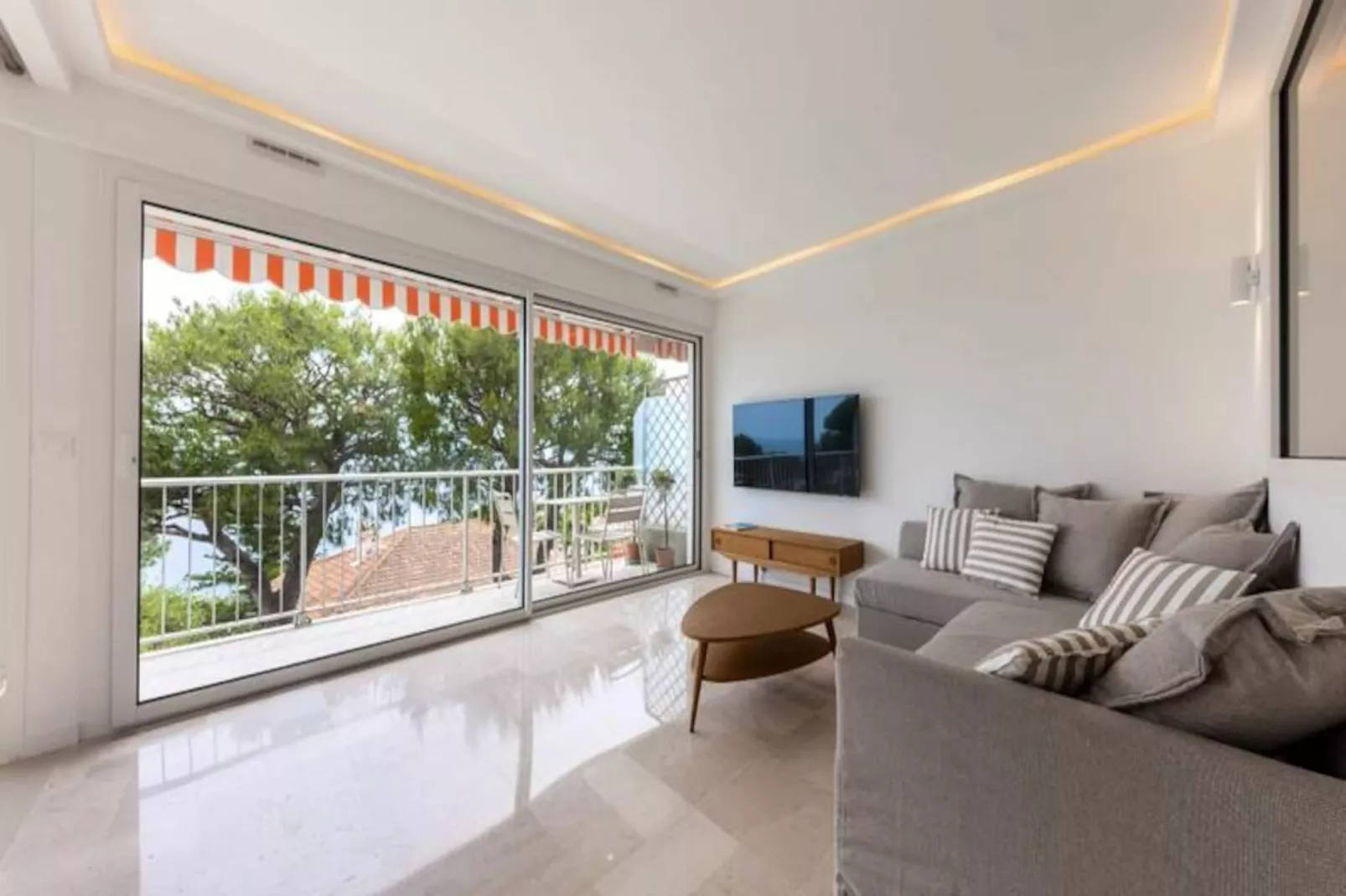 06db Magnifique Appartement Vue Incroyable Mtboron-Niet-getagd