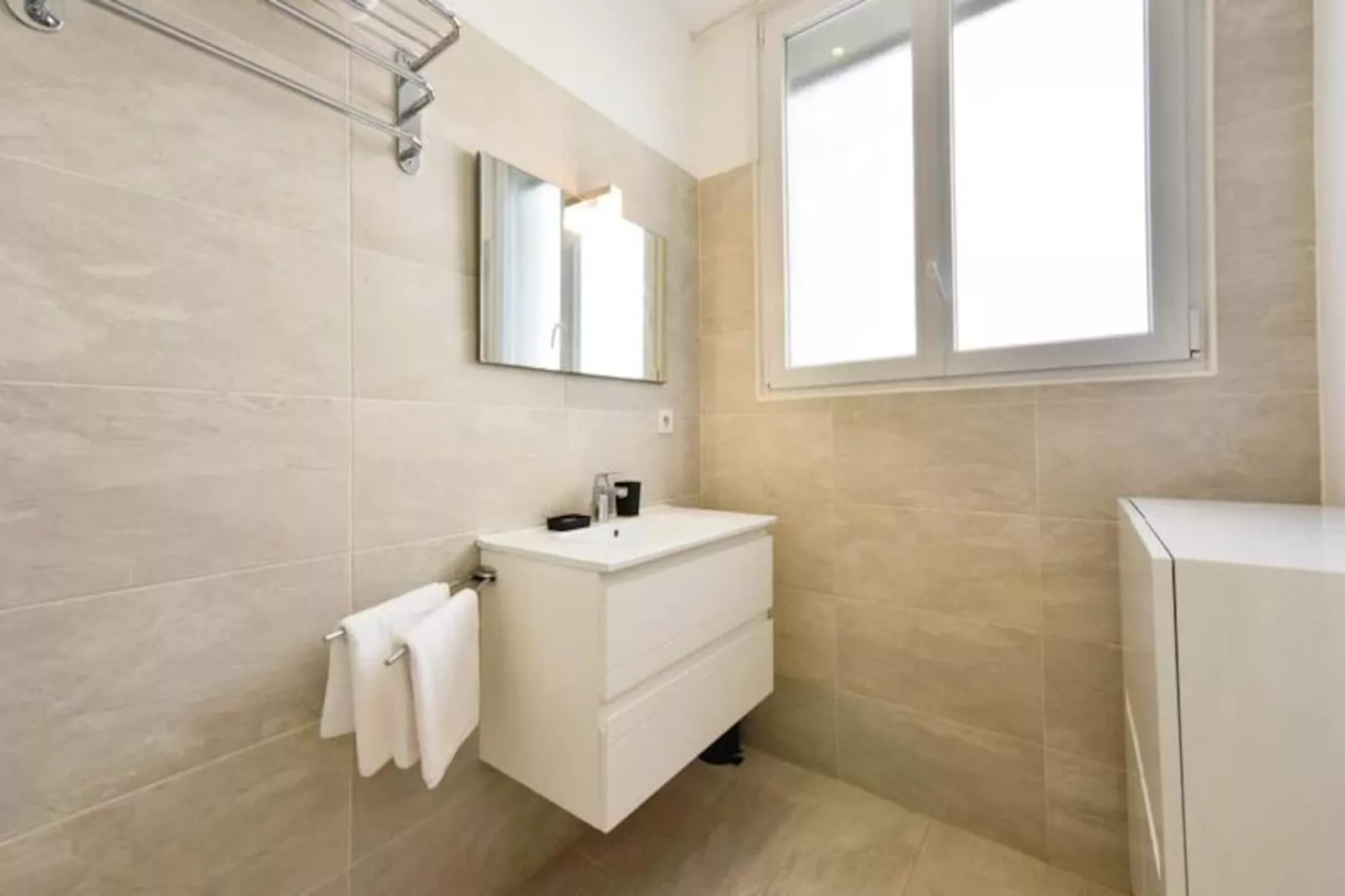 Résidence Rez-de-jardin, Plages à Pied Et Garage-Niet-getagd