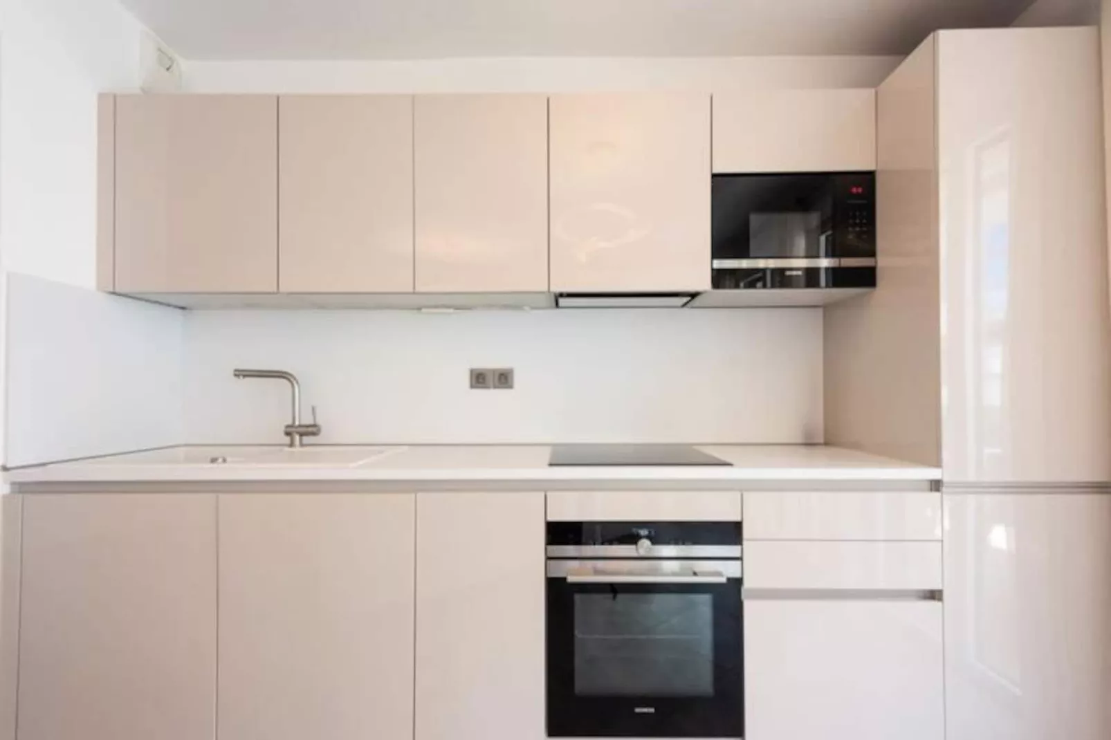 Résidence 3p Piscine, Parking Et Plages &agrave; 100m-Niet-getagd