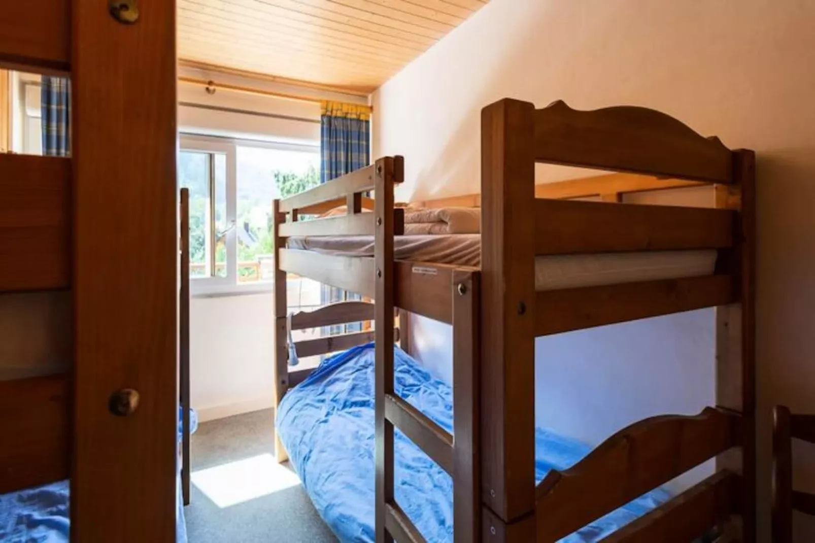 Résidence Les Caquelons-Niet-getagd