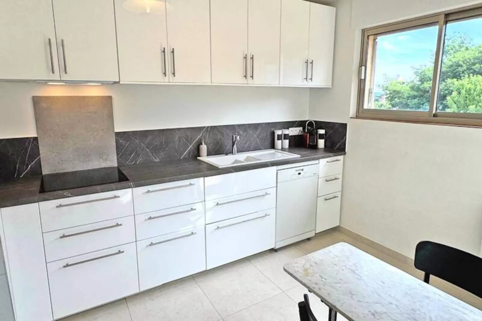 Résidence Le Grand Pin-Niet-getagd