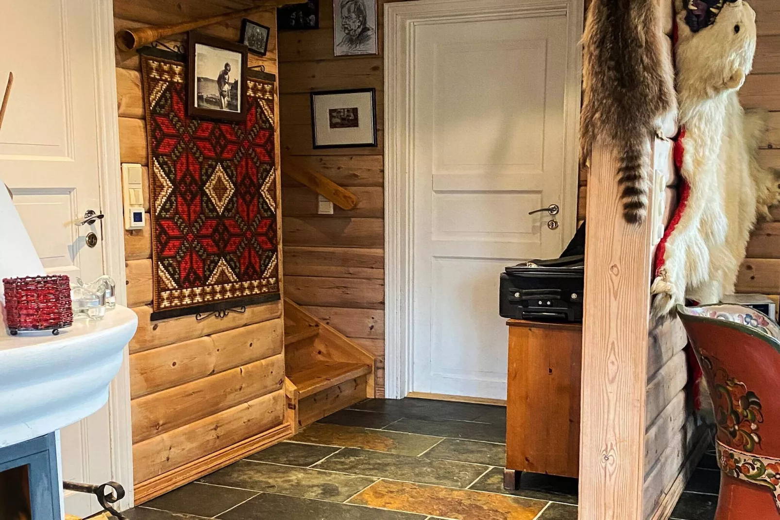 30653-PØLSEBU-Binnen