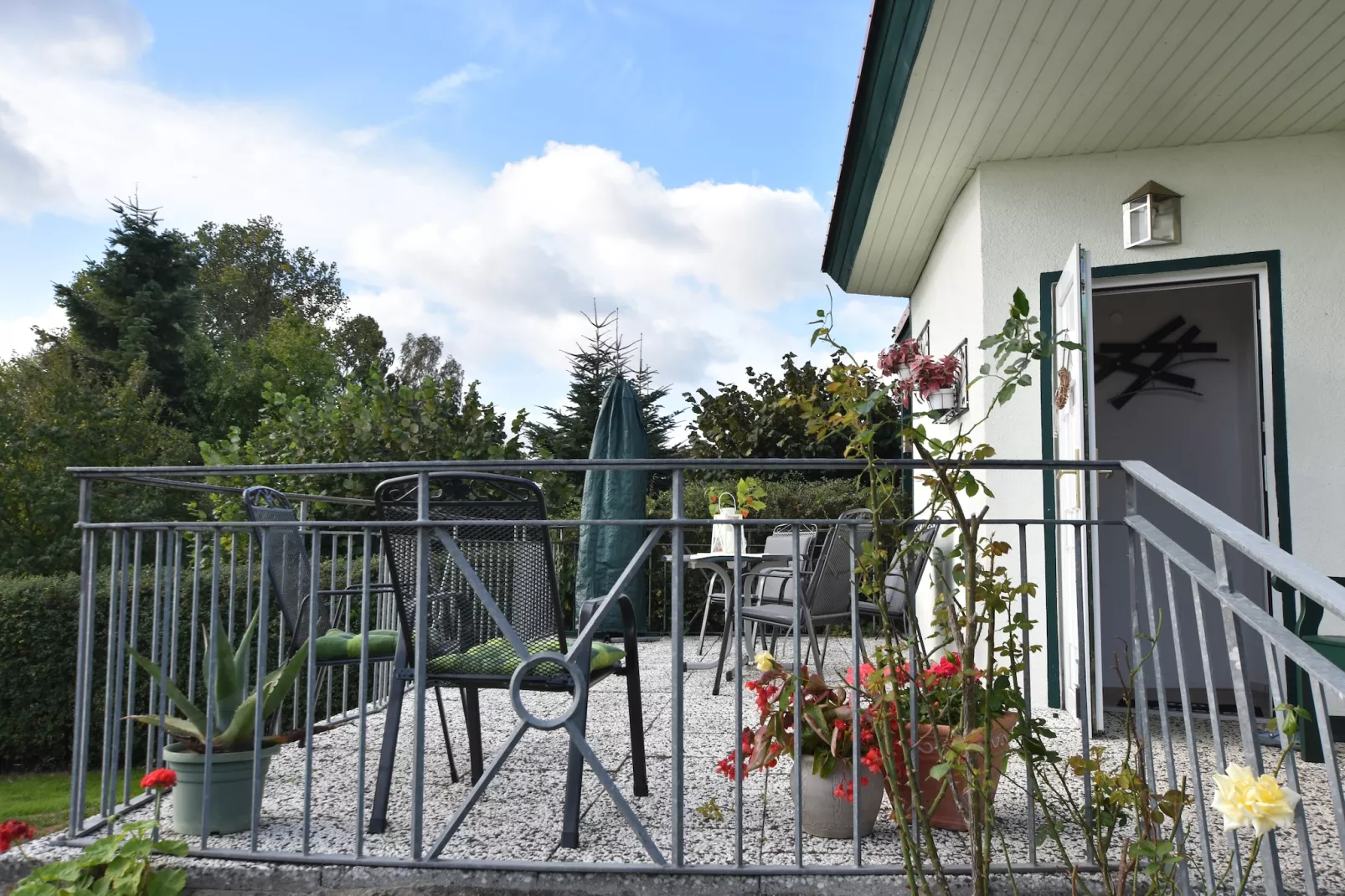 Das Haus Am See mit Kamin und eigenem Boot-Terrasbalkon