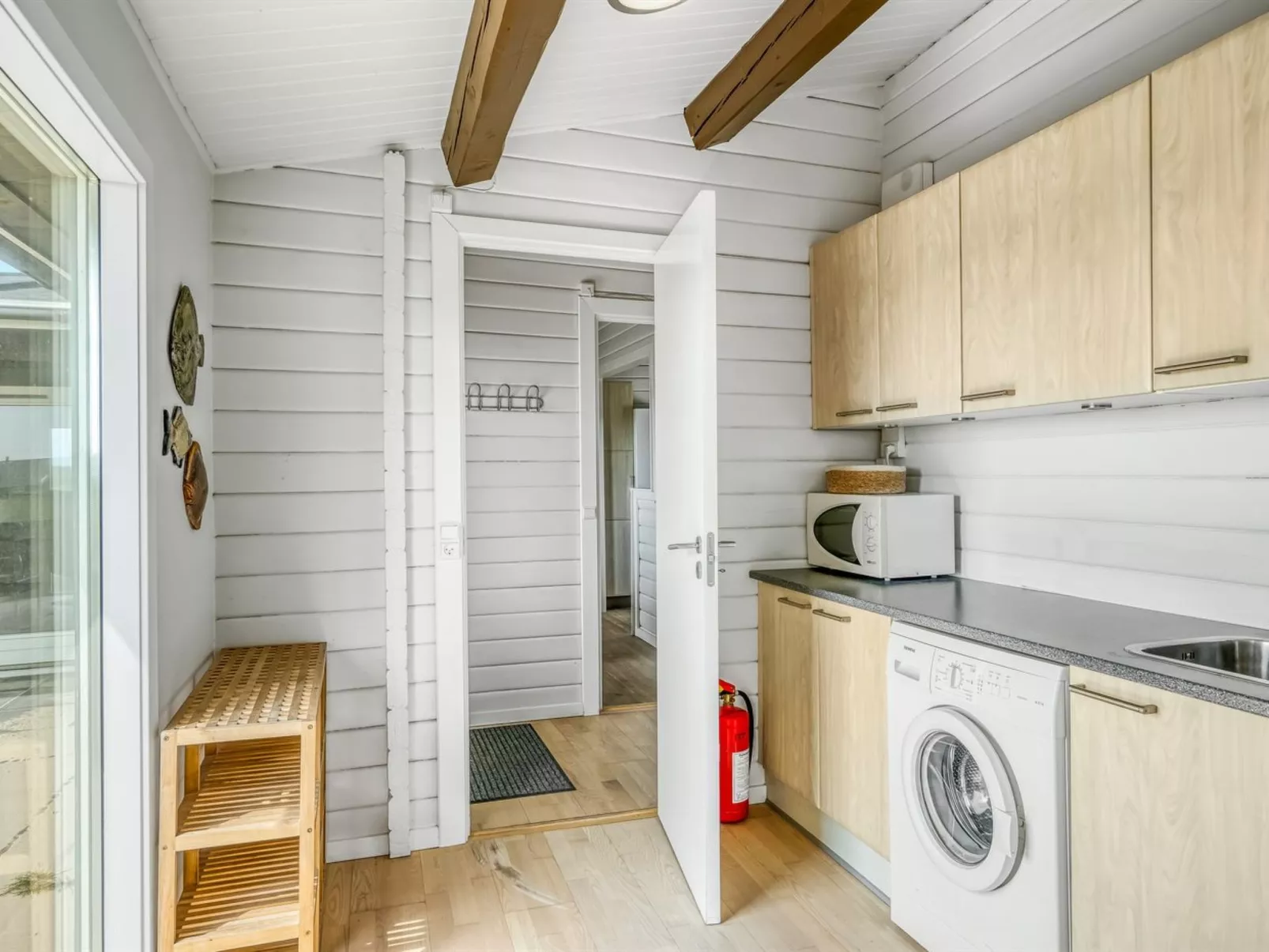 "Sinnika" - 75m from the sea-Binnen