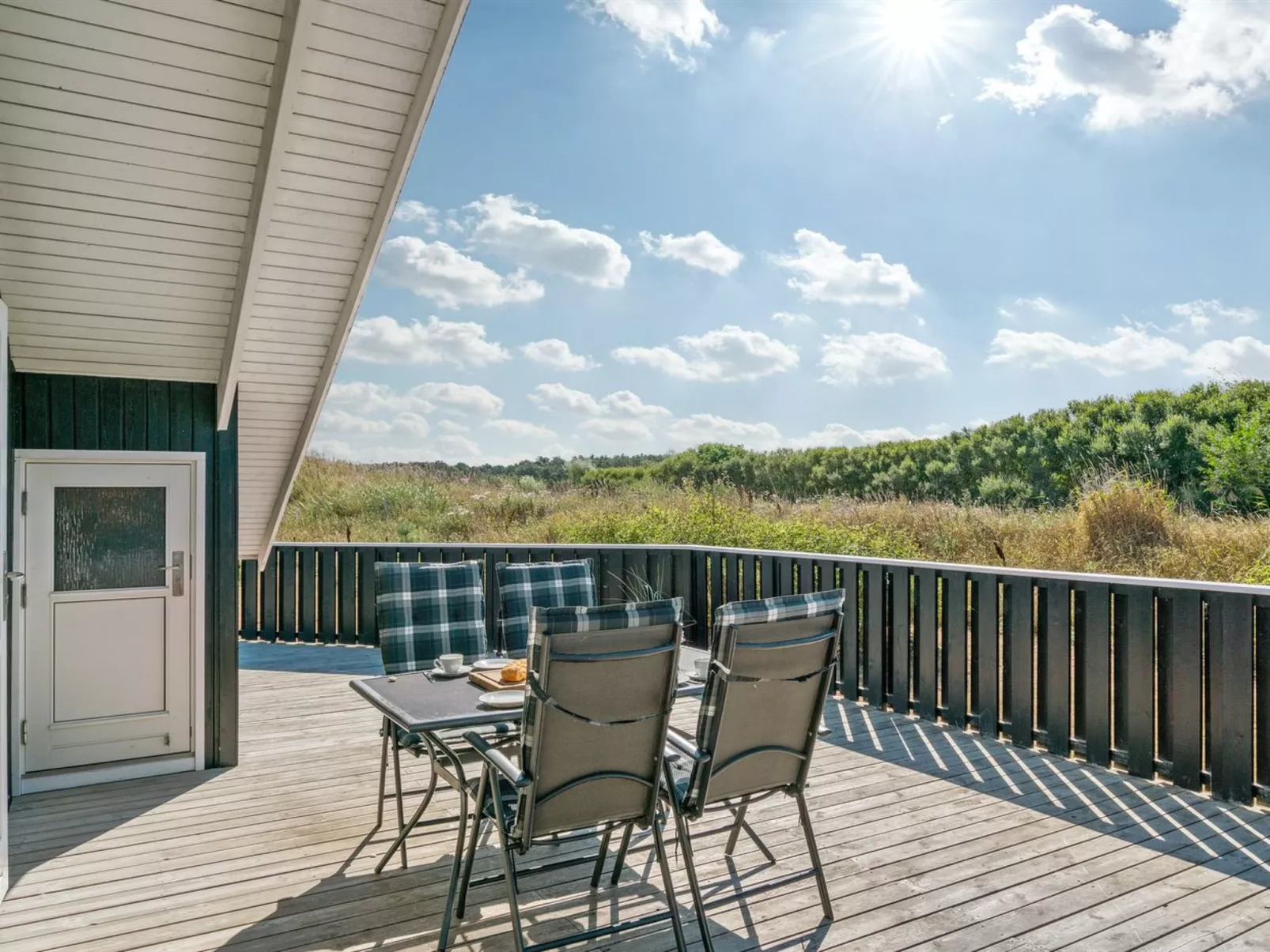 "Aria" - 1.2km from the sea-Buiten