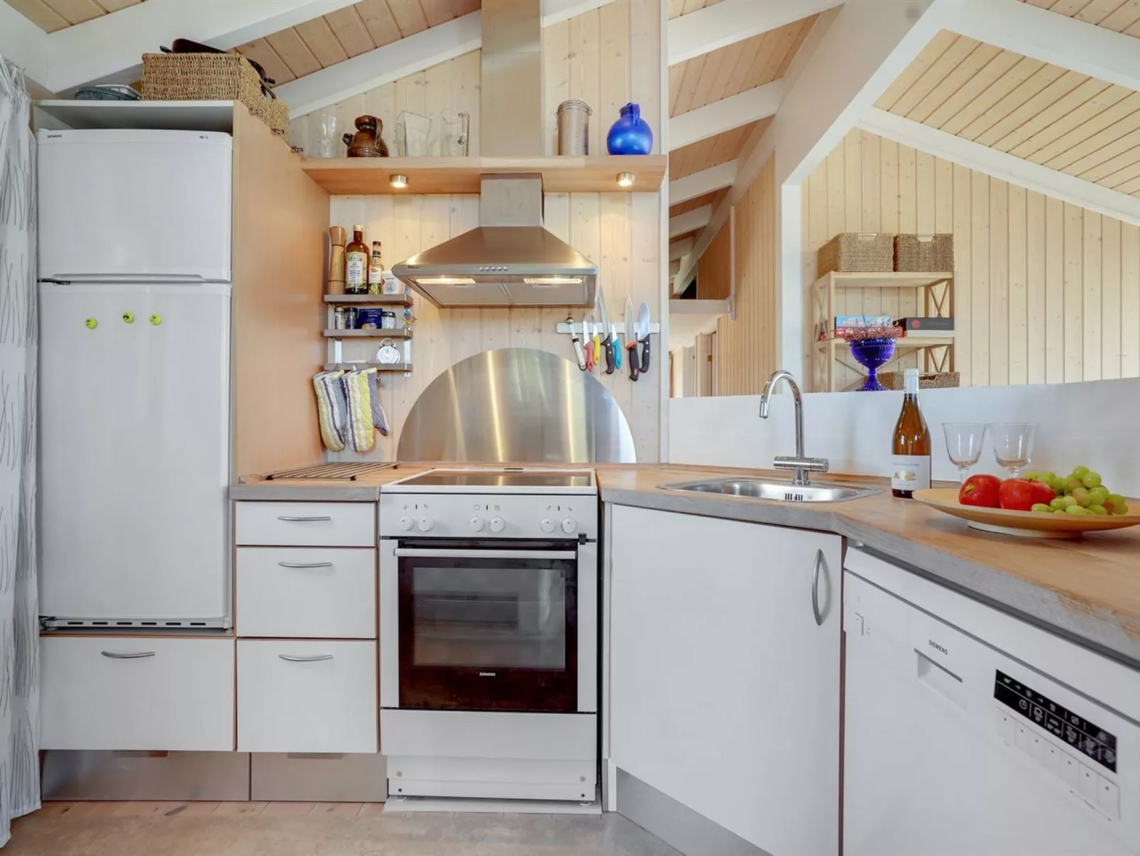 "Bessi" - 700m from the sea-Binnen