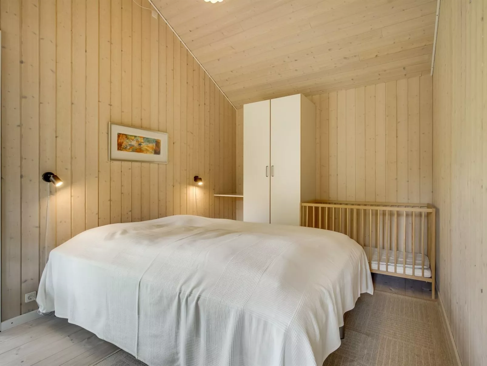 "Anemone" - 700m from the sea-Binnen