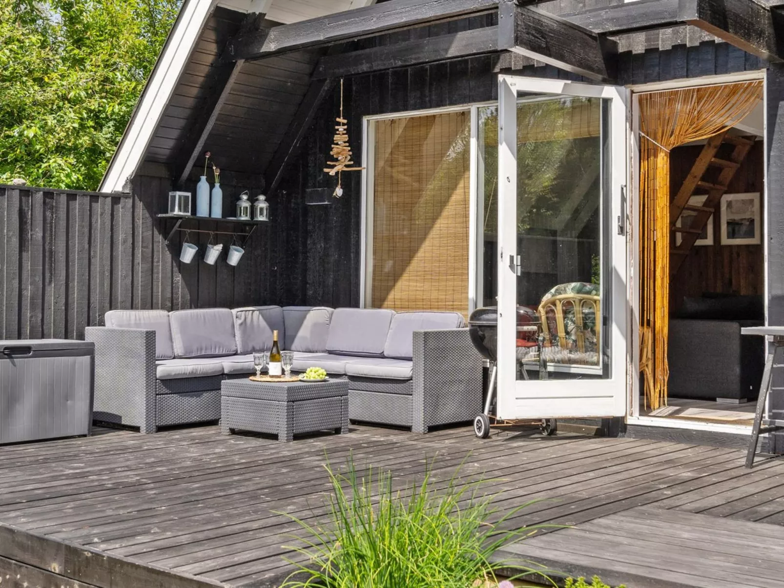 "Jütte" - 2km to the fjord-Buiten