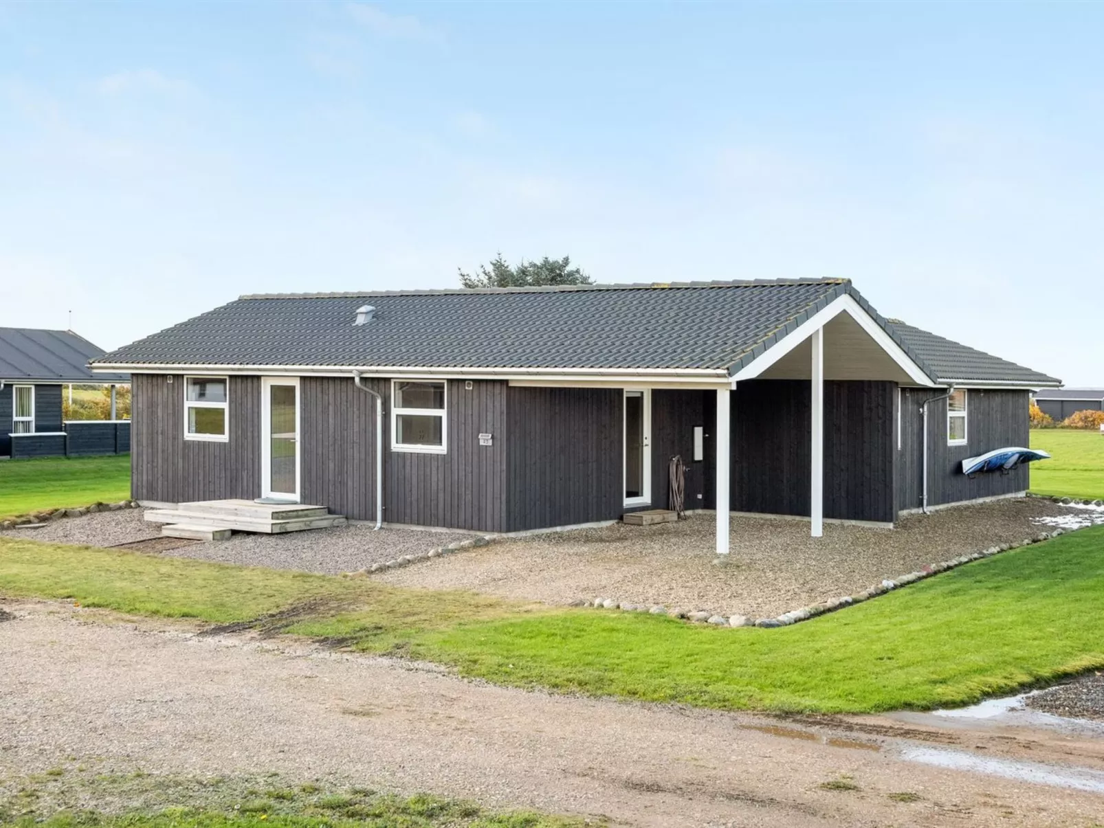 "Ginia" - 150m to the fjord-Buiten