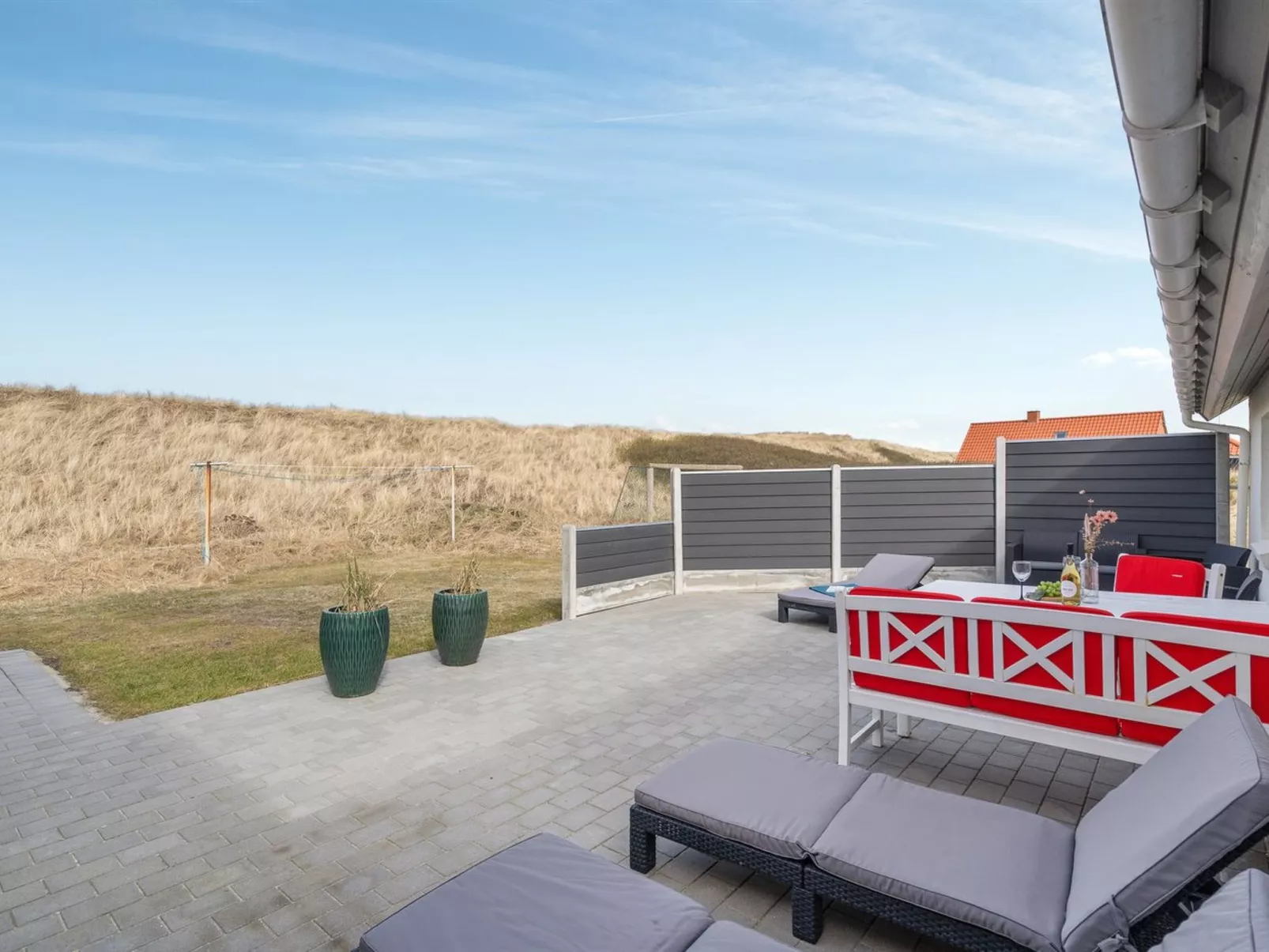 "Pauli" - 75m from the sea-Buiten