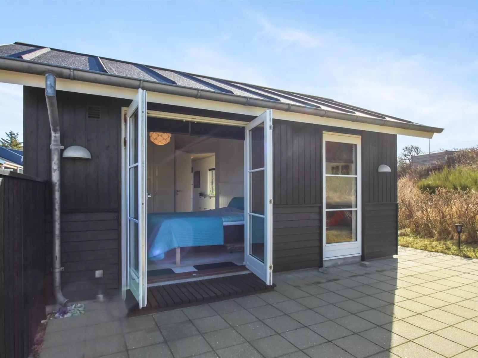 "Soleil" - 300m from the sea-Buiten