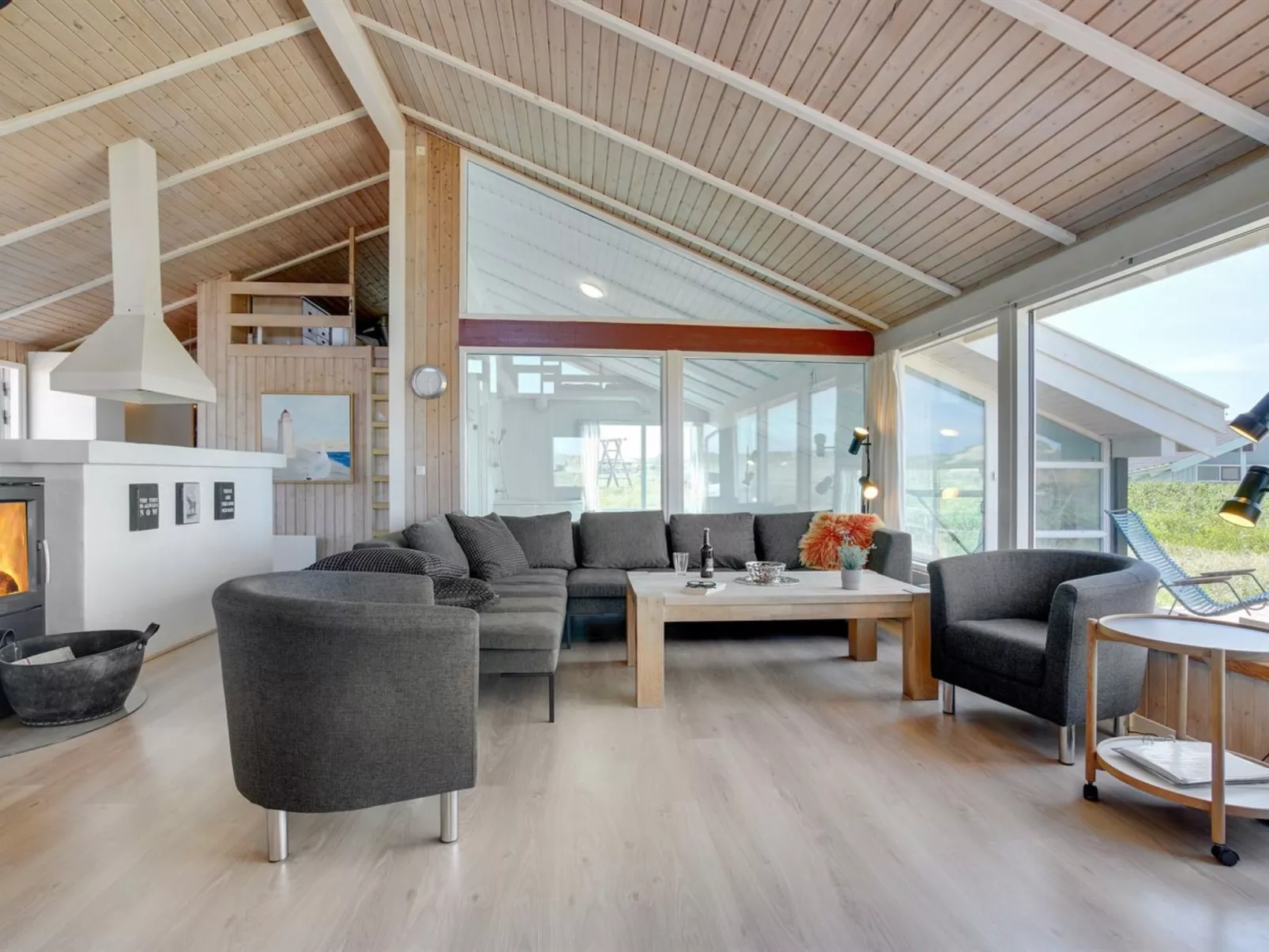 "Hermund" - 110m from the sea-Binnen