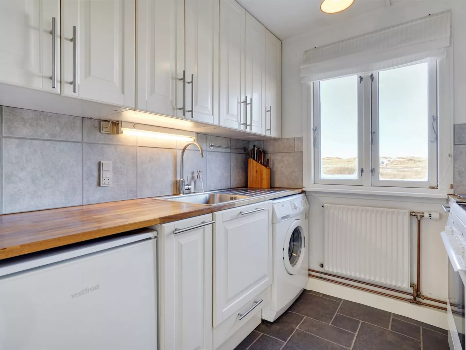 "Meike" - 300m from the sea-Binnen