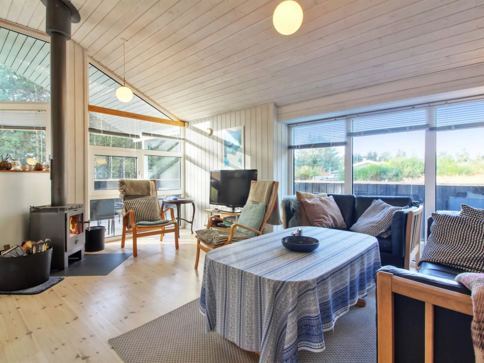 "Nahele" - 500m from the sea-Binnen