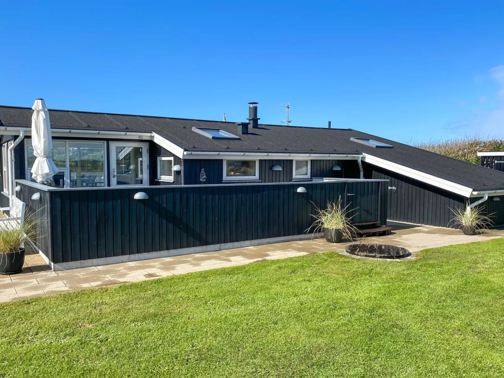 "Laurits" - 300m from the sea-Buiten