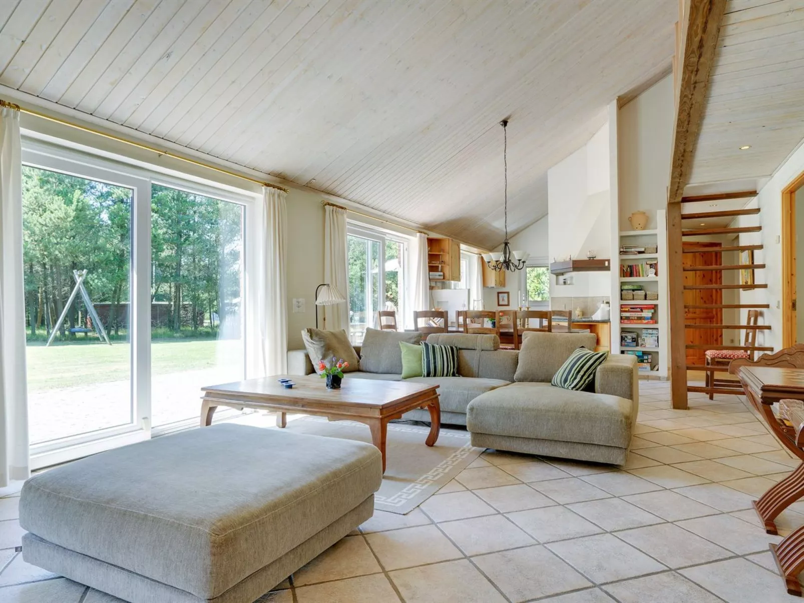 "Arletty" - 1km from the sea-Binnen