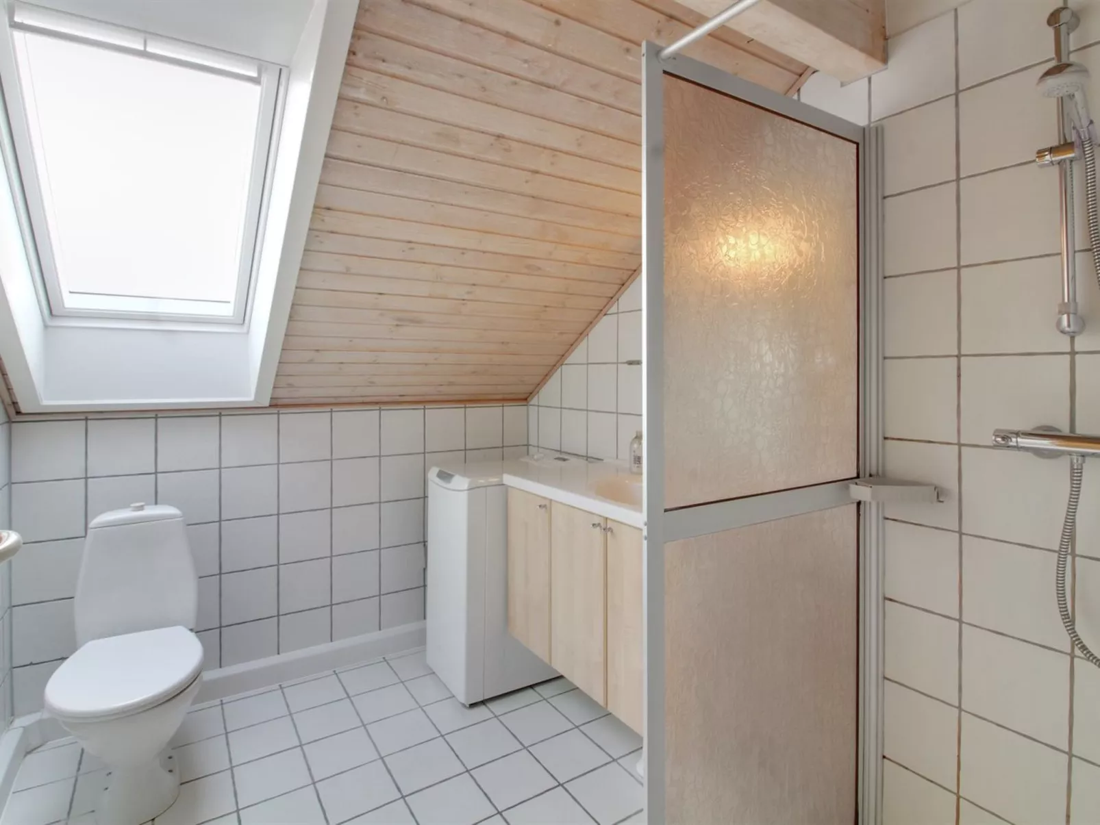 "Mildred" - 2.3km from the sea-Binnen