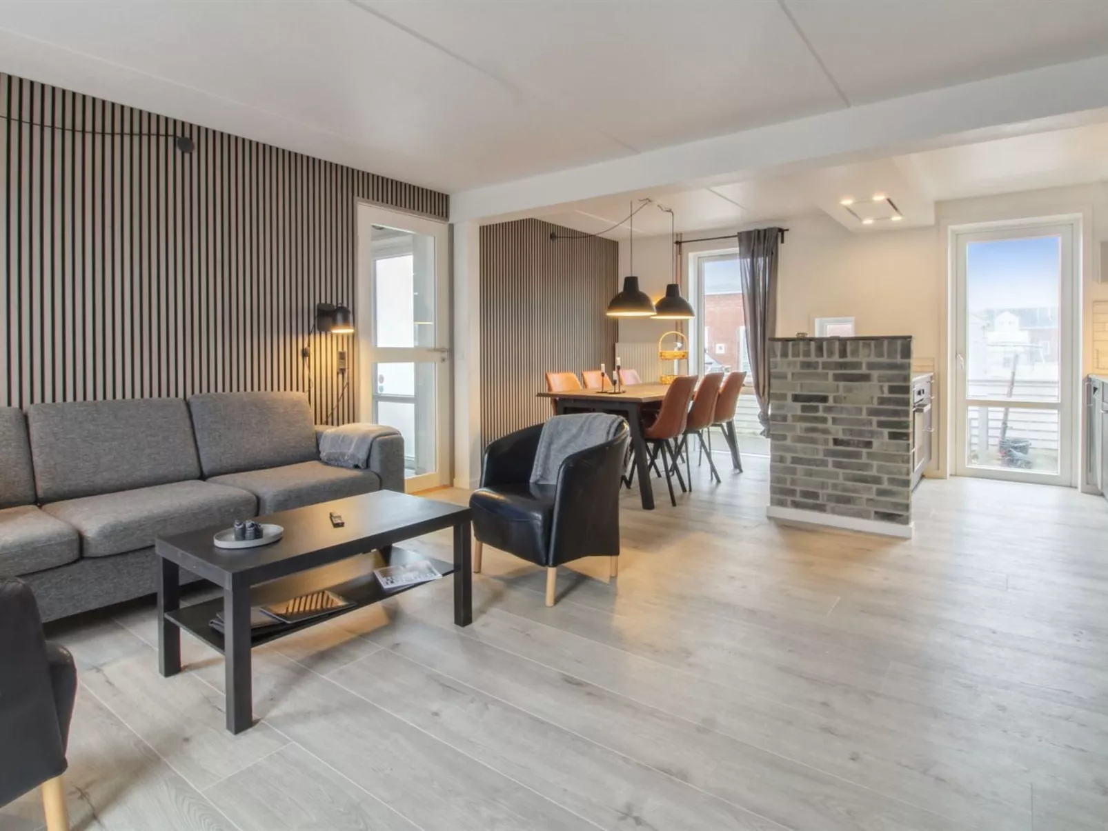 "Gaida" - 2.3km from the sea-Binnen