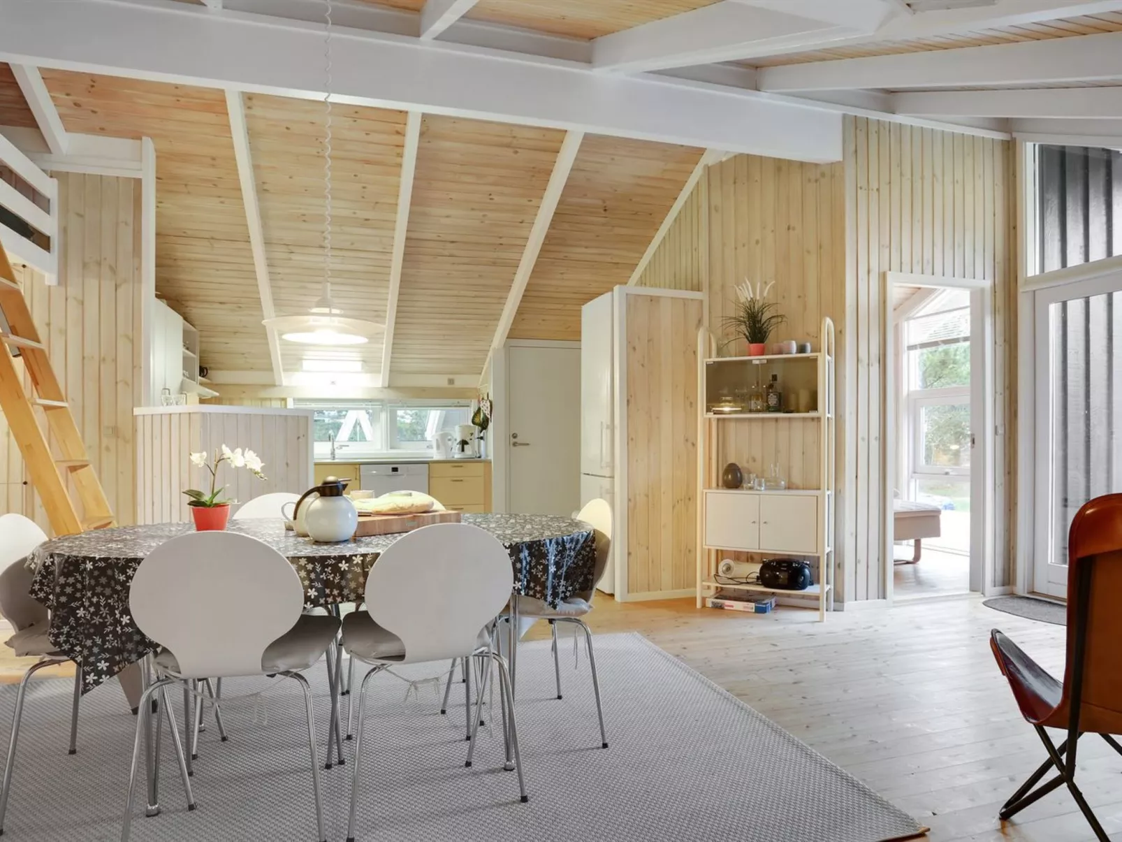 "Arwed" -  from the sea-Binnen