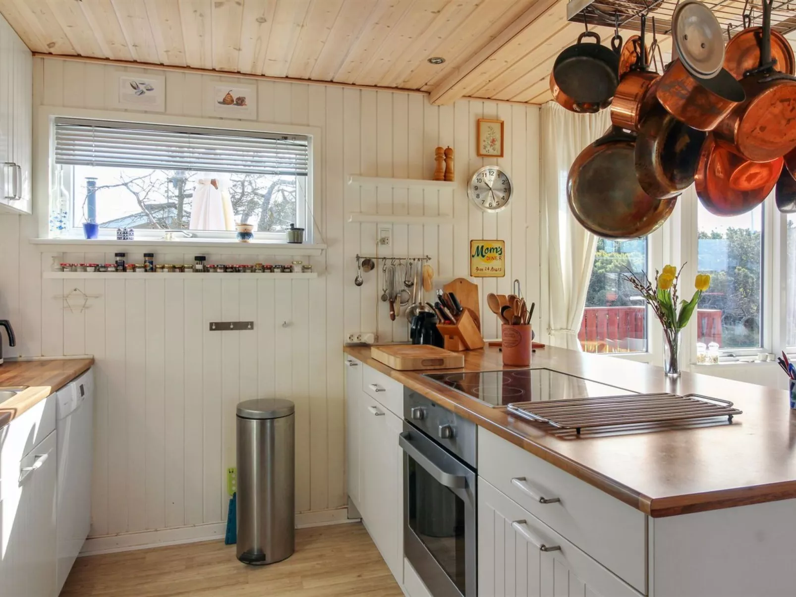 "Fiene" - 300m from the sea-Binnen