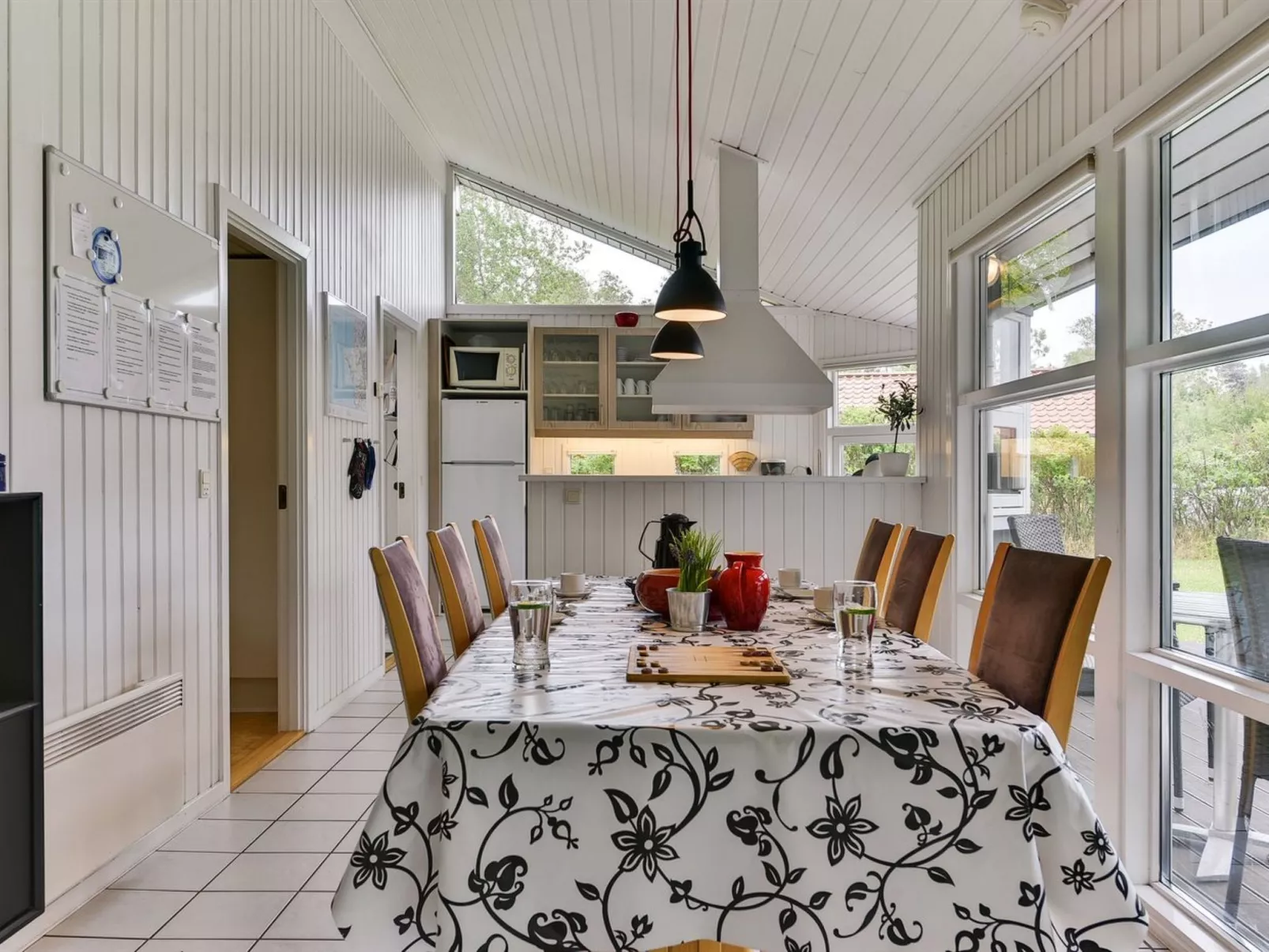 "Riaan" - 200m from the sea-Binnen