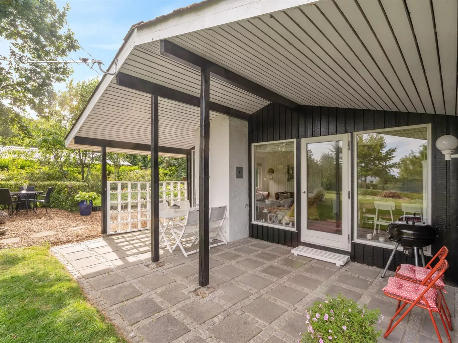 "Suoma" - 400m to the fjord-Buiten