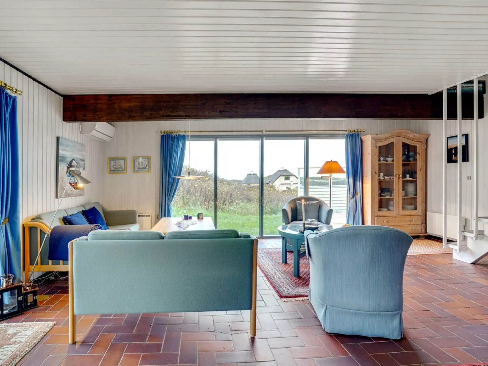 "Emiline" - 250m from the sea-Binnen