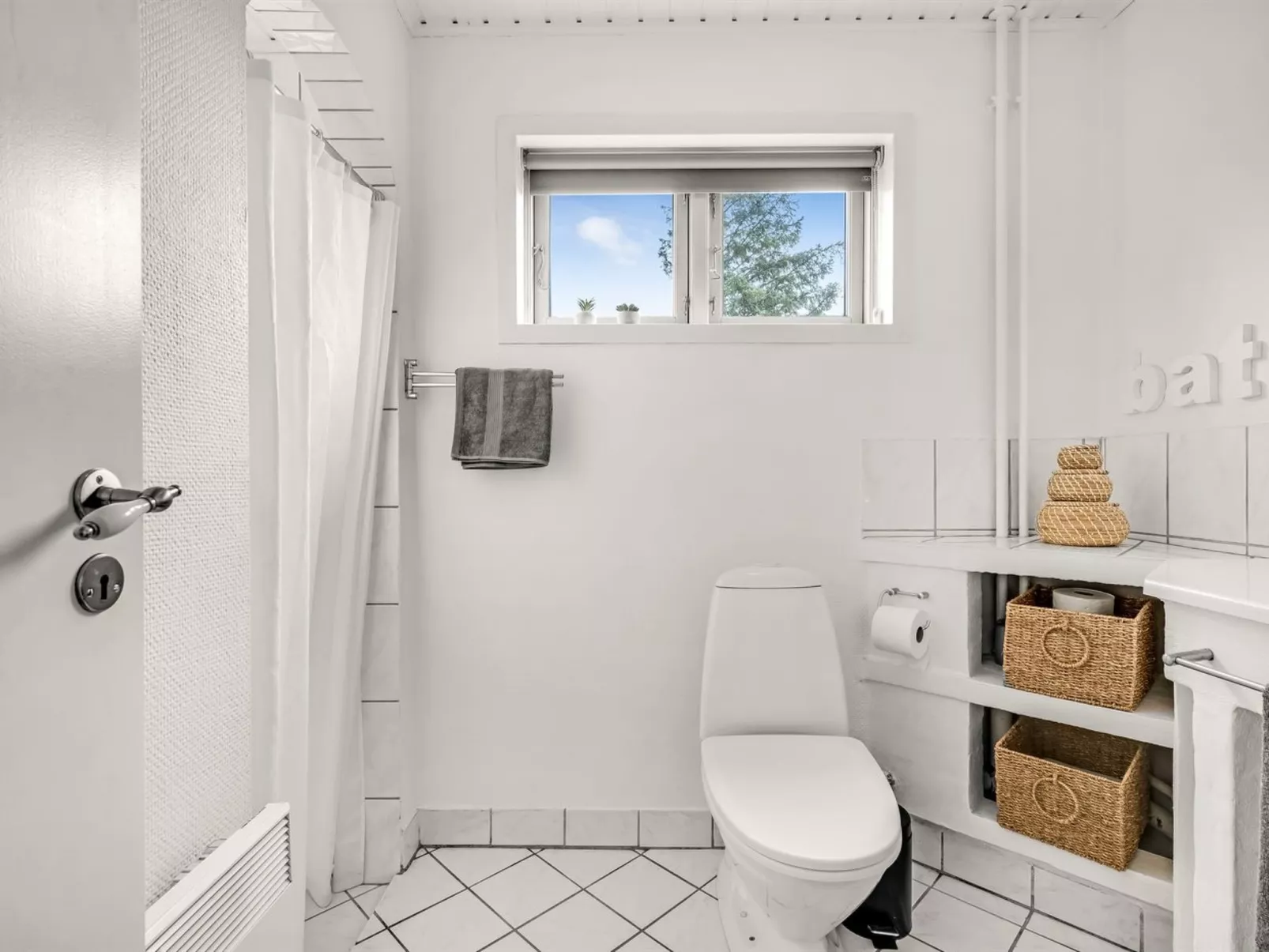 "Agni" - 800m from the sea-Binnen