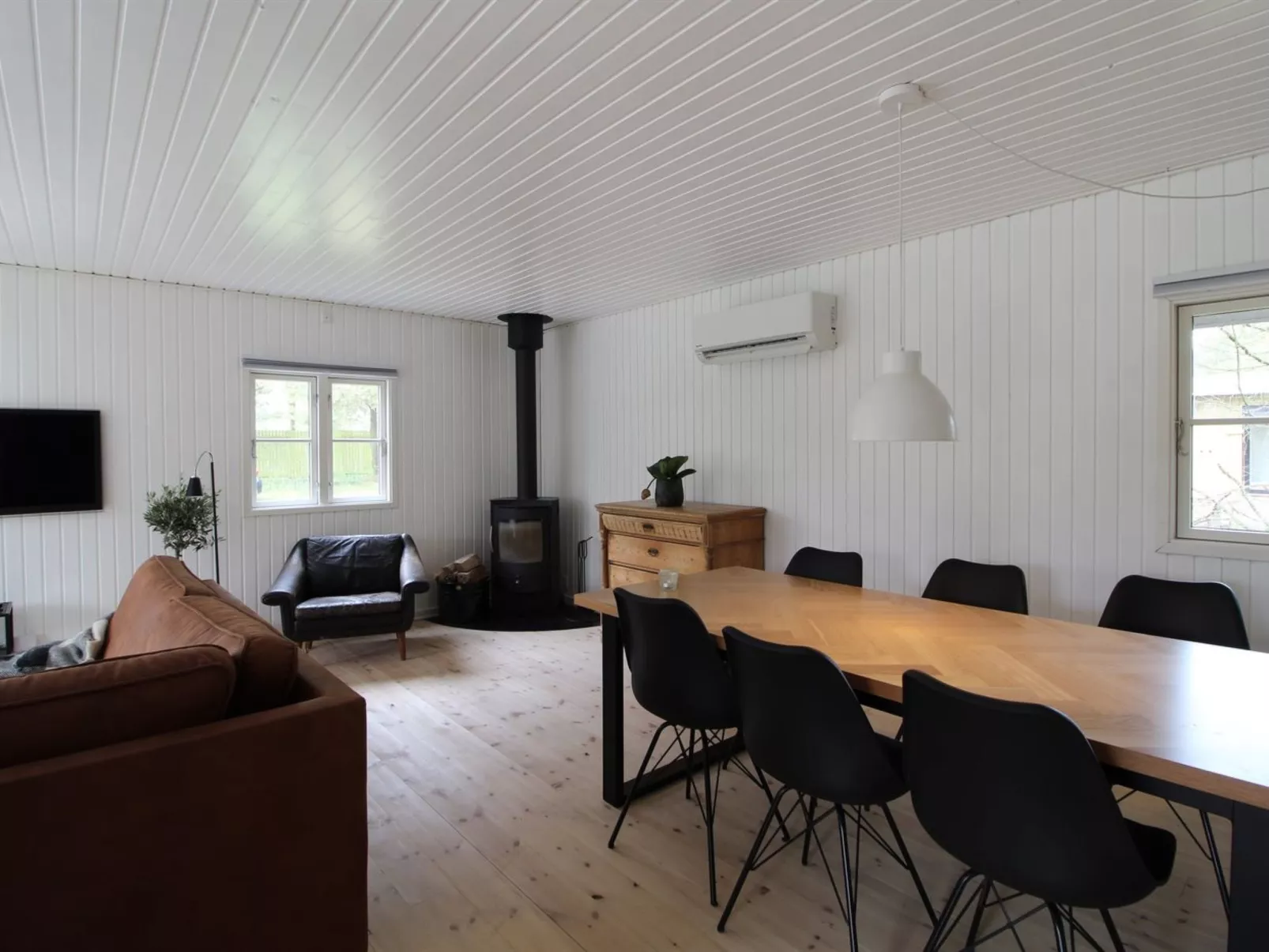 "Annlouise" - 300m from the sea-Binnen