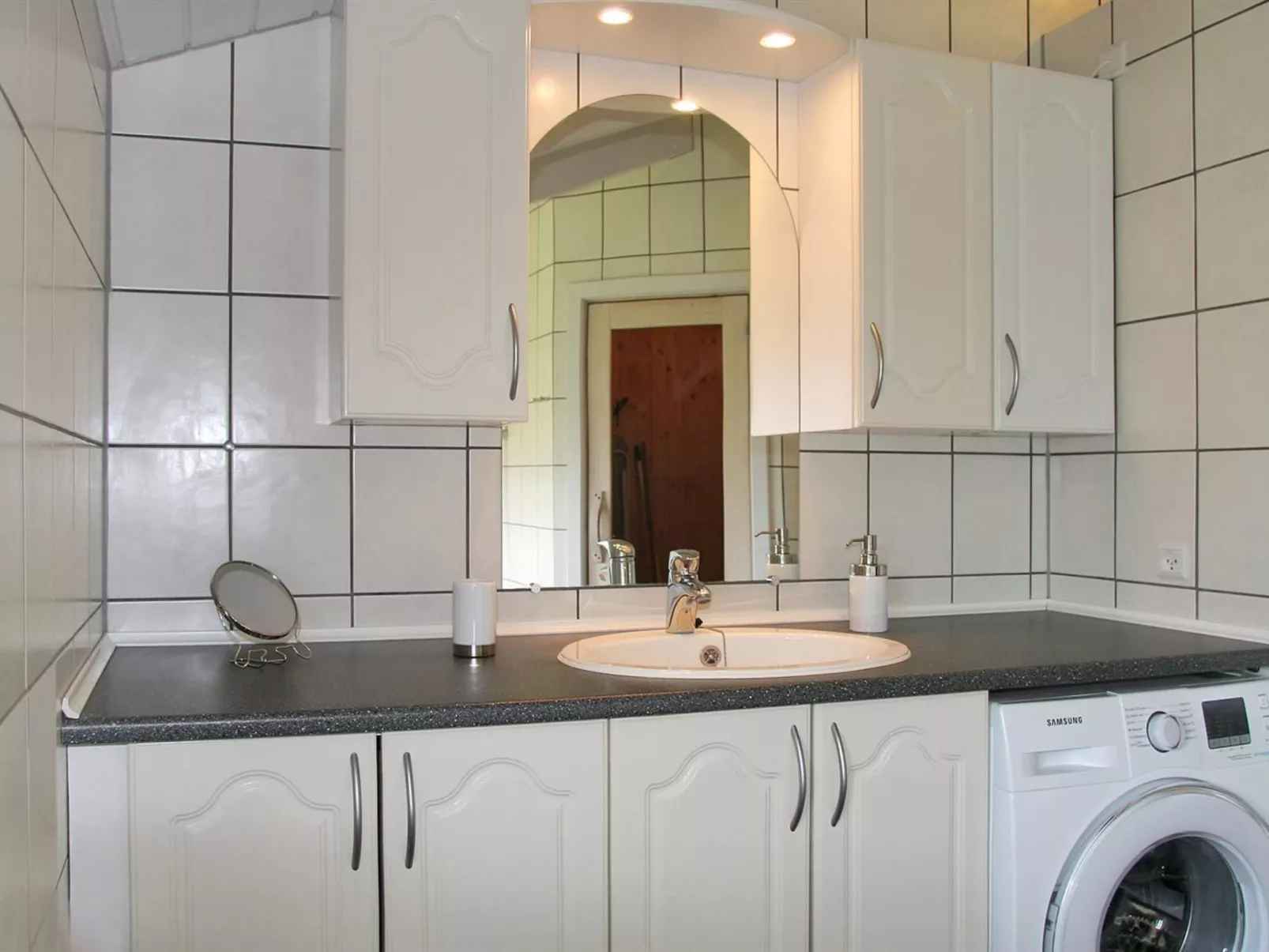 "Clari" - 500m from the sea-Binnen